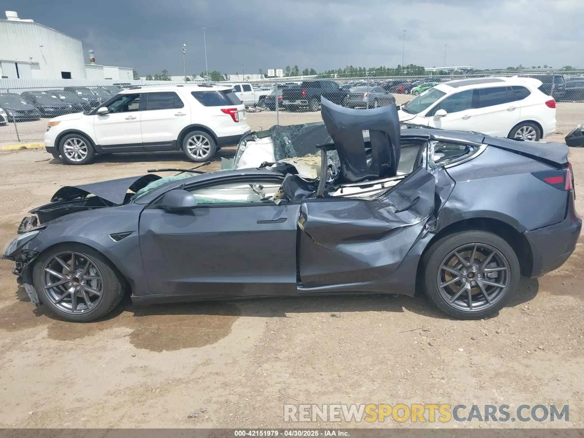 13 Photograph of a damaged car 5YJ3E1EA3PF541836 TESLA MODEL 3 2023