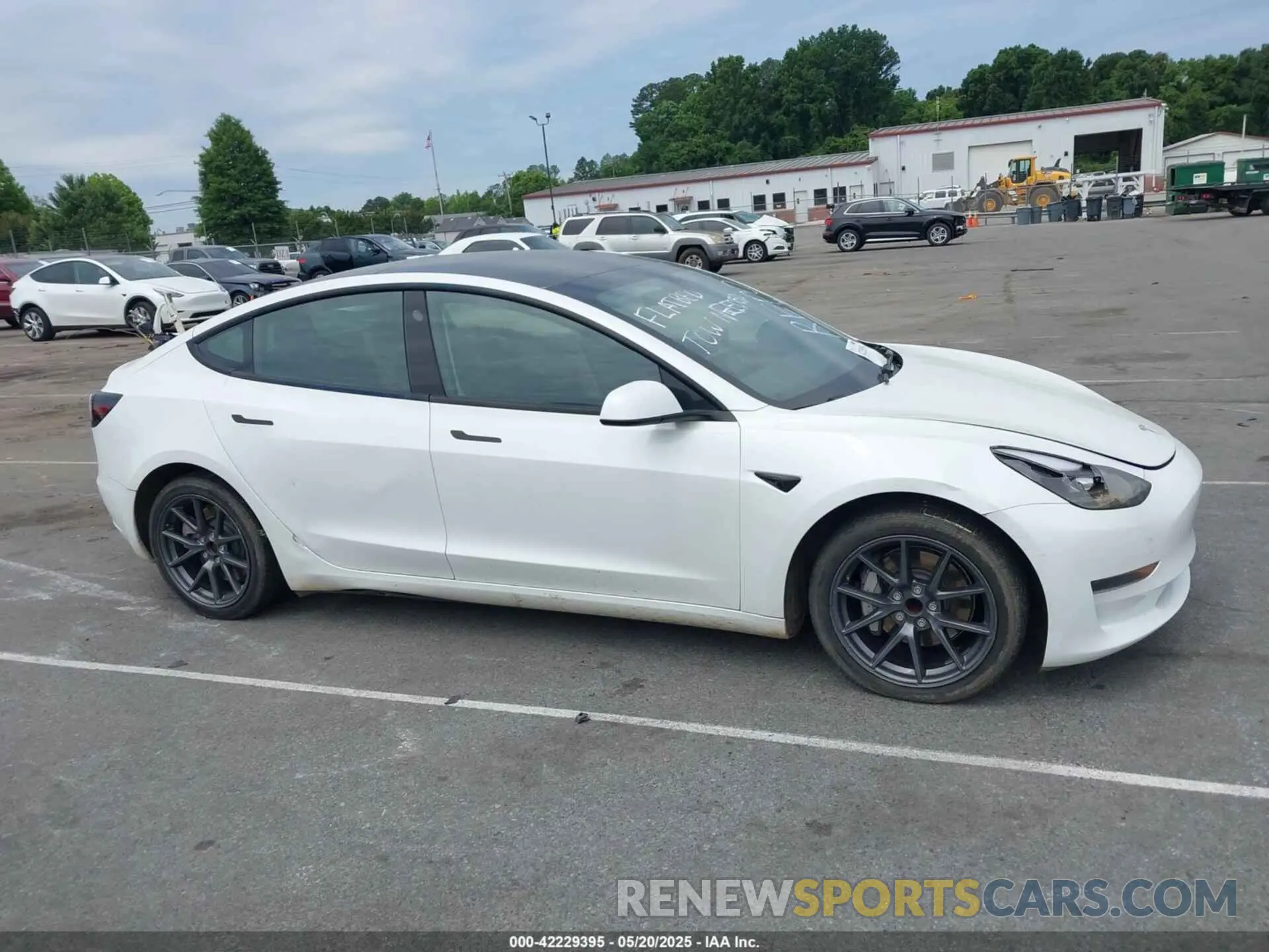 9 Фотография поврежденного автомобиля 5YJ3E1EA3PF556644 TESLA MODEL 3 2023