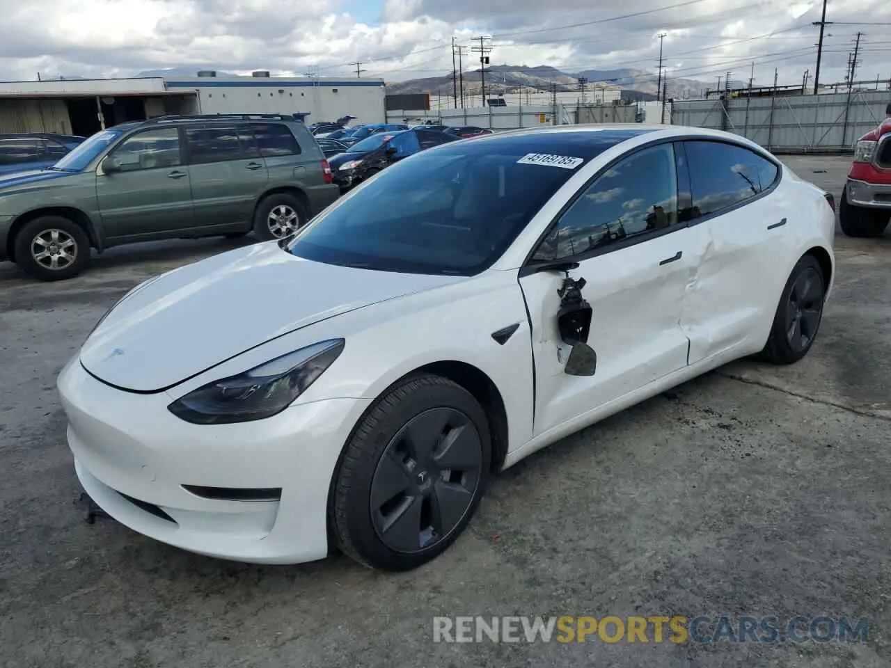 1 Photograph of a damaged car 5YJ3E1EA3PF579681 TESLA MODEL 3 2023