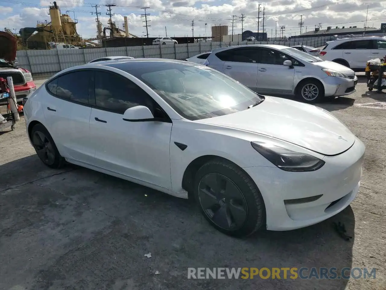 4 Photograph of a damaged car 5YJ3E1EA3PF579681 TESLA MODEL 3 2023