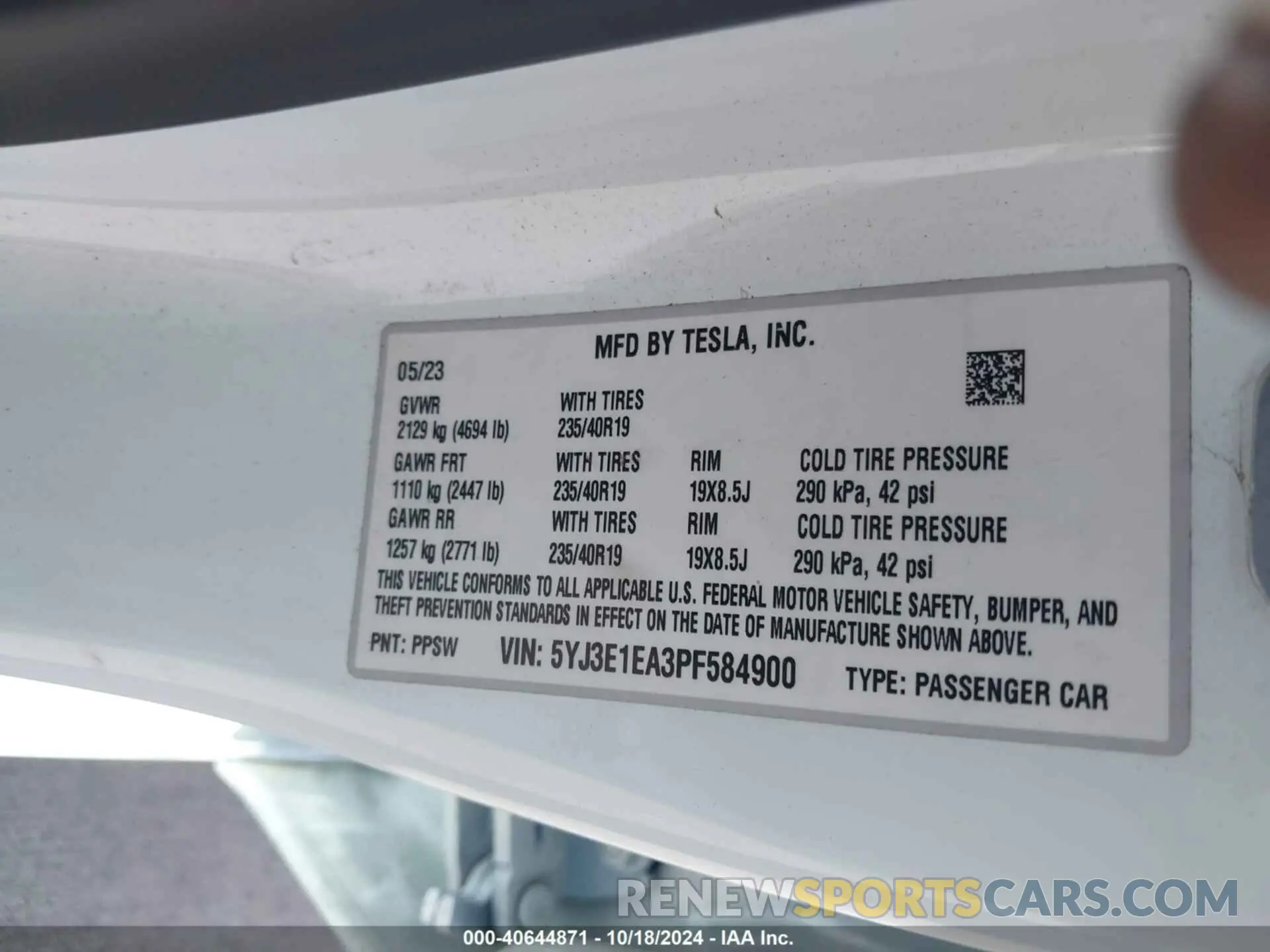 9 Photograph of a damaged car 5YJ3E1EA3PF584900 TESLA MODEL 3 2023