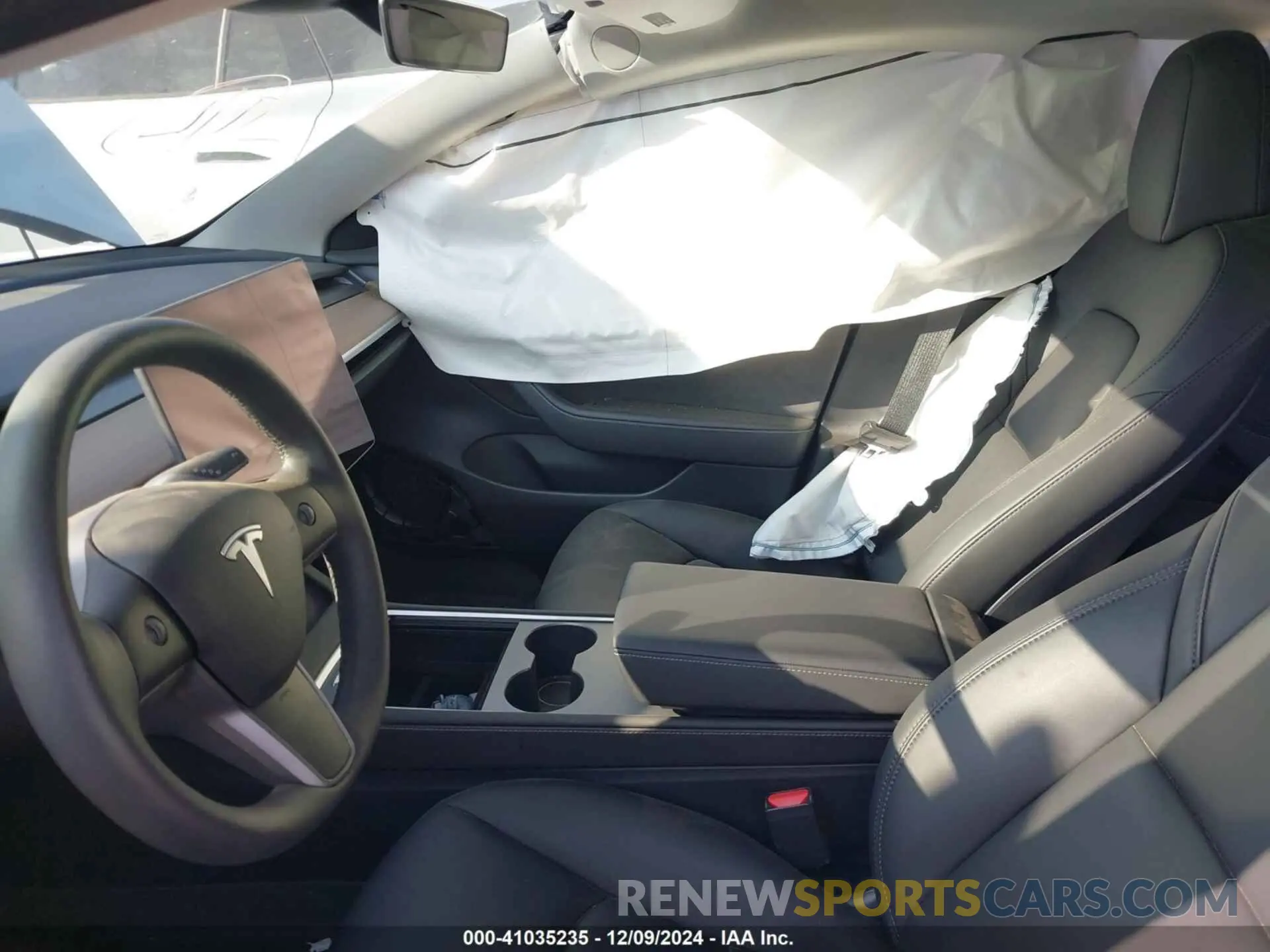 5 Photograph of a damaged car 5YJ3E1EA3PF589823 TESLA MODEL 3 2023