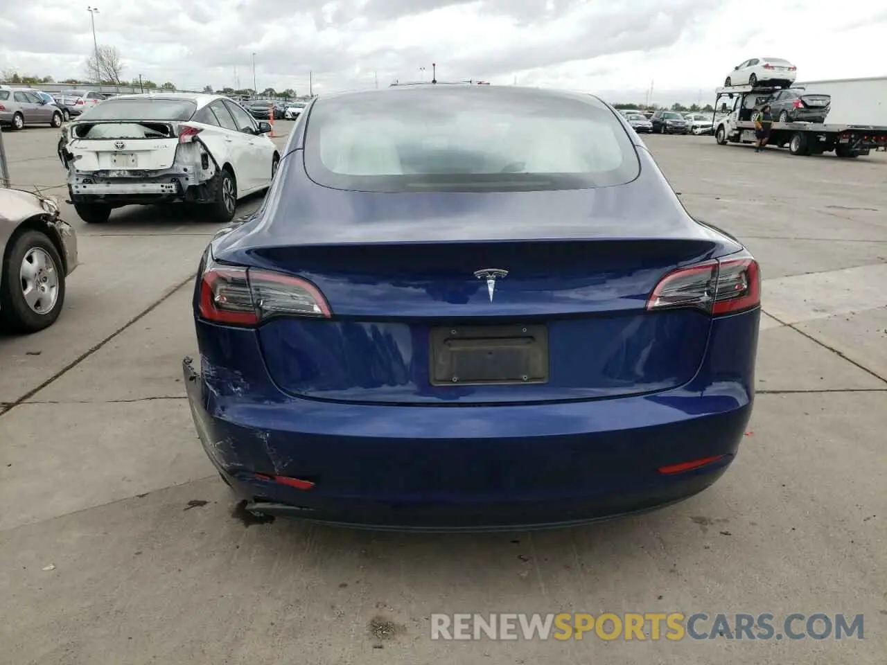 6 Photograph of a damaged car 5YJ3E1EA3PF593743 TESLA MODEL 3 2023