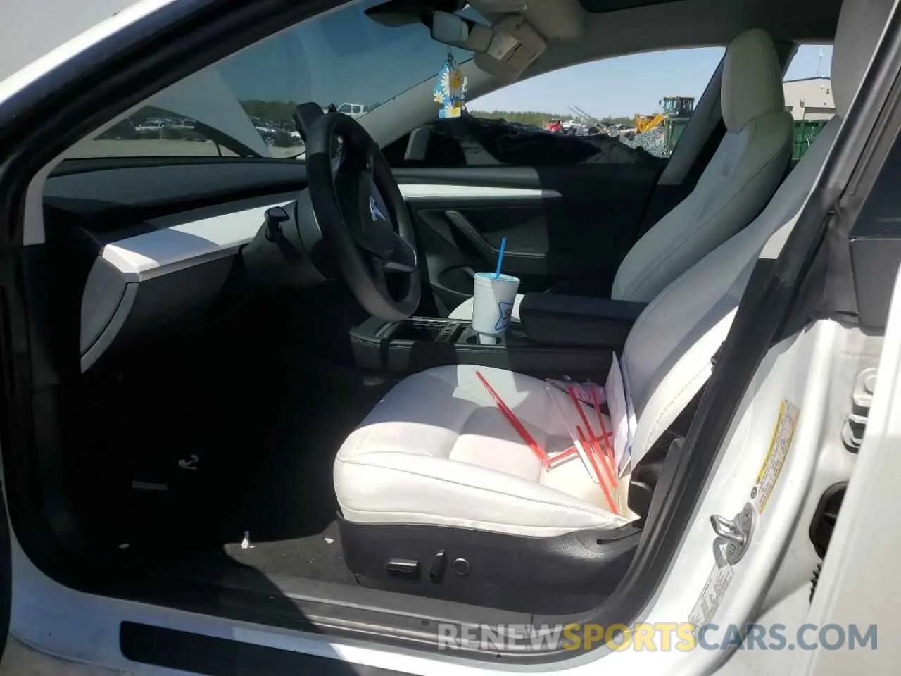 7 Photograph of a damaged car 5YJ3E1EA3PF602067 TESLA MODEL 3 2023