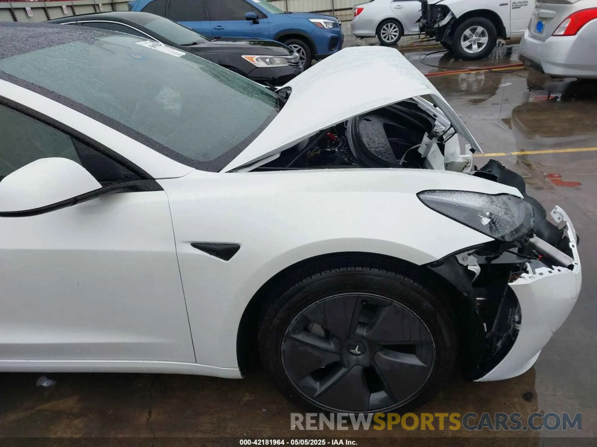 19 Фотография поврежденного автомобиля 5YJ3E1EA3PF604076 TESLA MODEL 3 2023