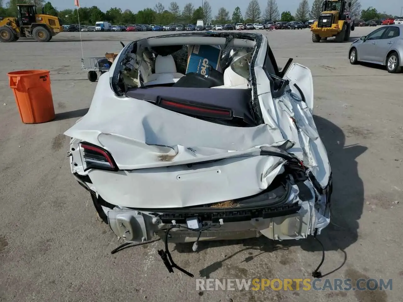 6 Фотография поврежденного автомобиля 5YJ3E1EA3PF608032 TESLA MODEL 3 2023