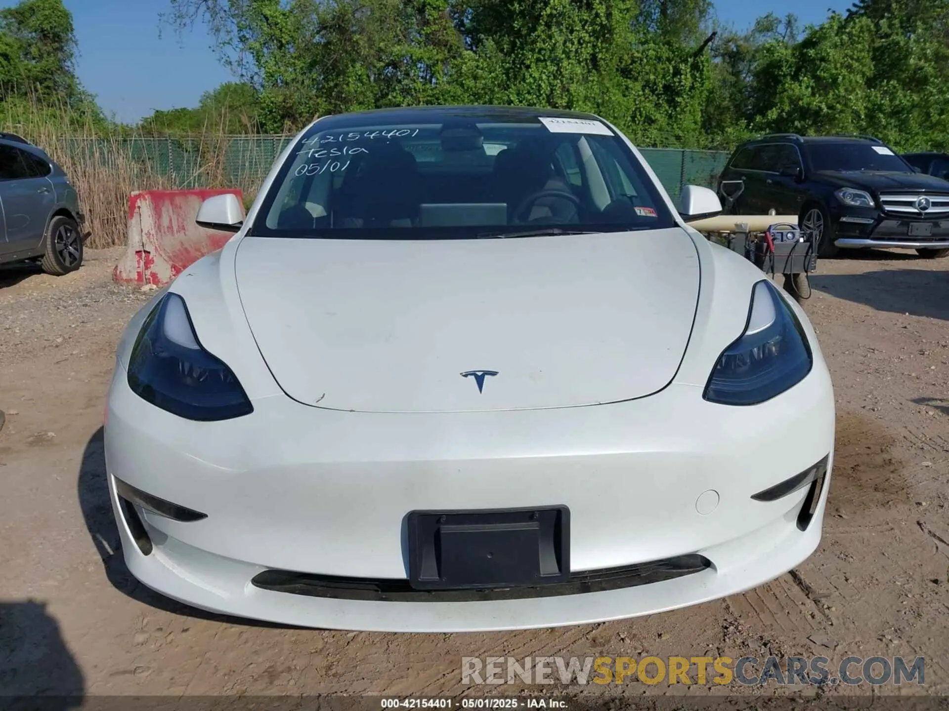 11 Photograph of a damaged car 5YJ3E1EA3PF617460 TESLA MODEL 3 2023