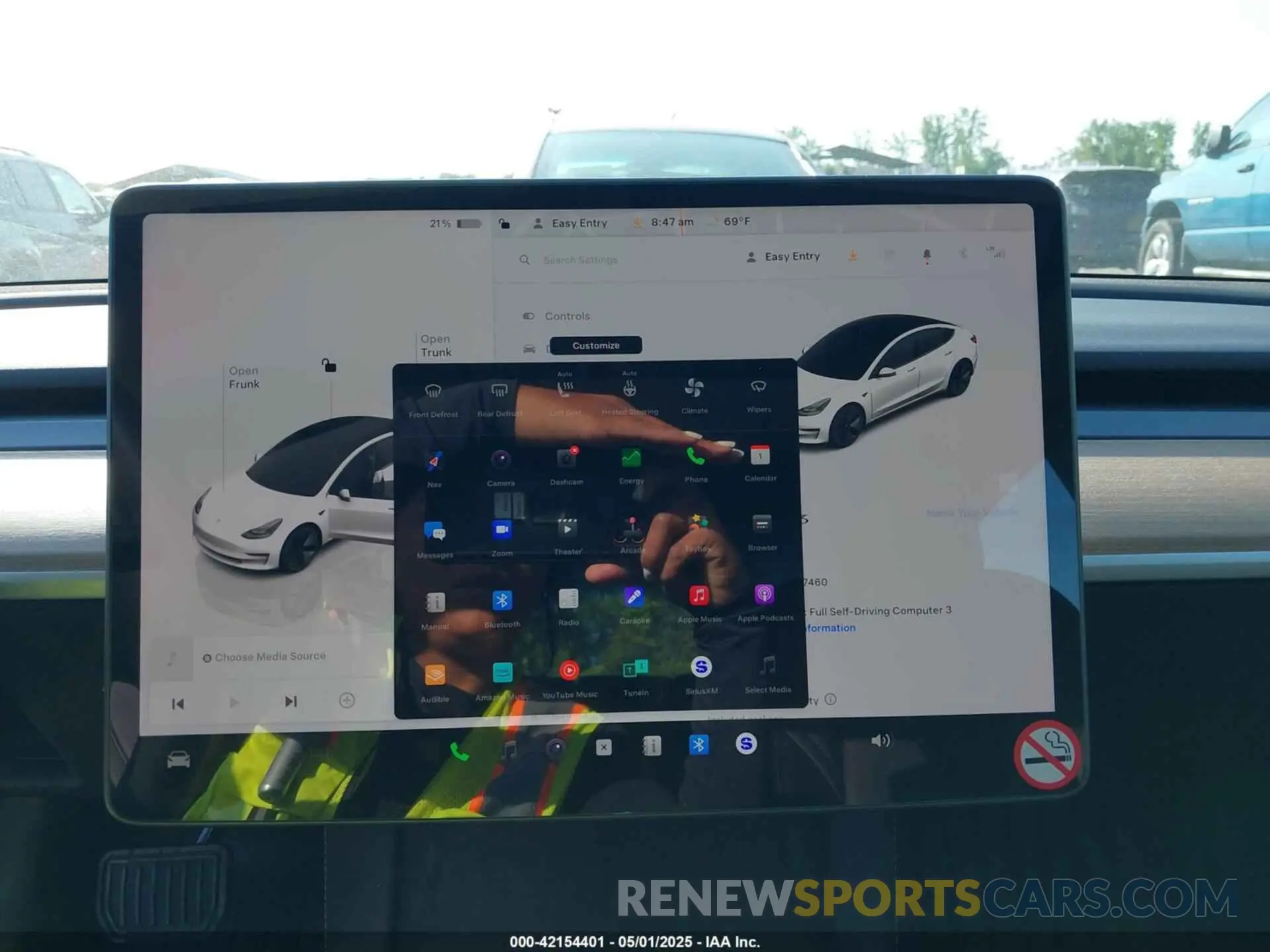 17 Photograph of a damaged car 5YJ3E1EA3PF617460 TESLA MODEL 3 2023