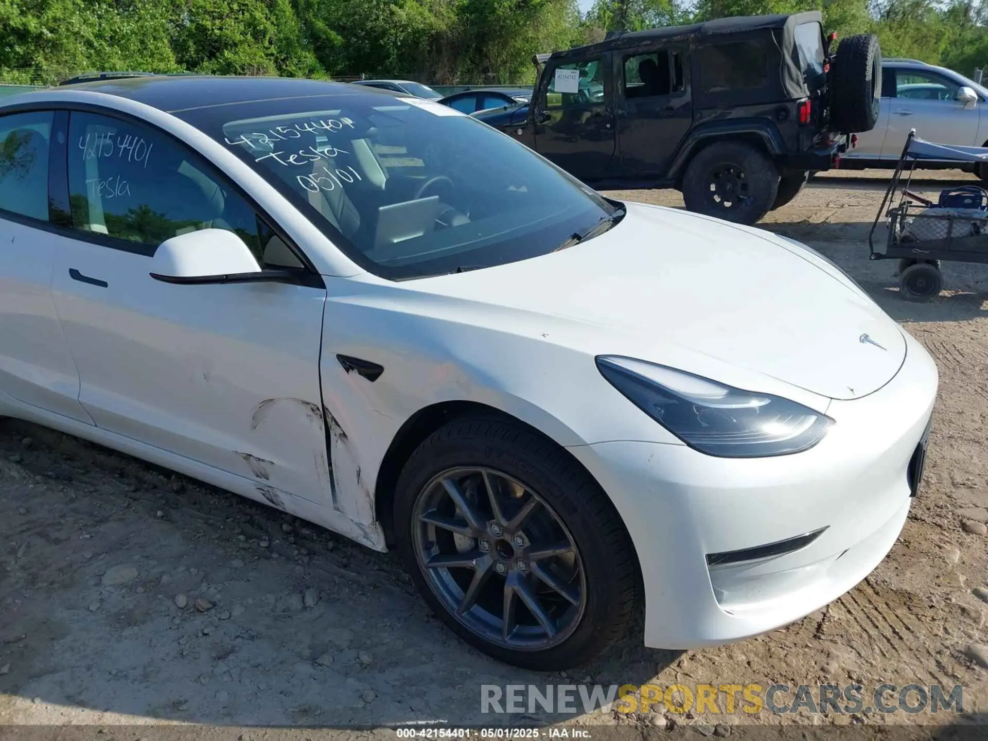 6 Photograph of a damaged car 5YJ3E1EA3PF617460 TESLA MODEL 3 2023