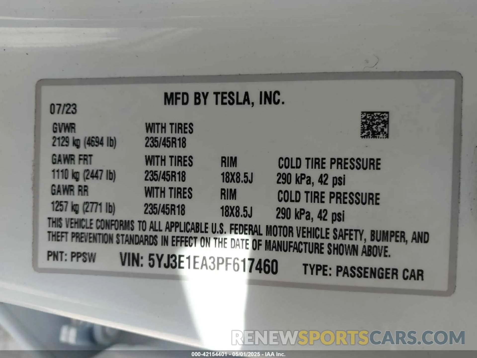 9 Photograph of a damaged car 5YJ3E1EA3PF617460 TESLA MODEL 3 2023