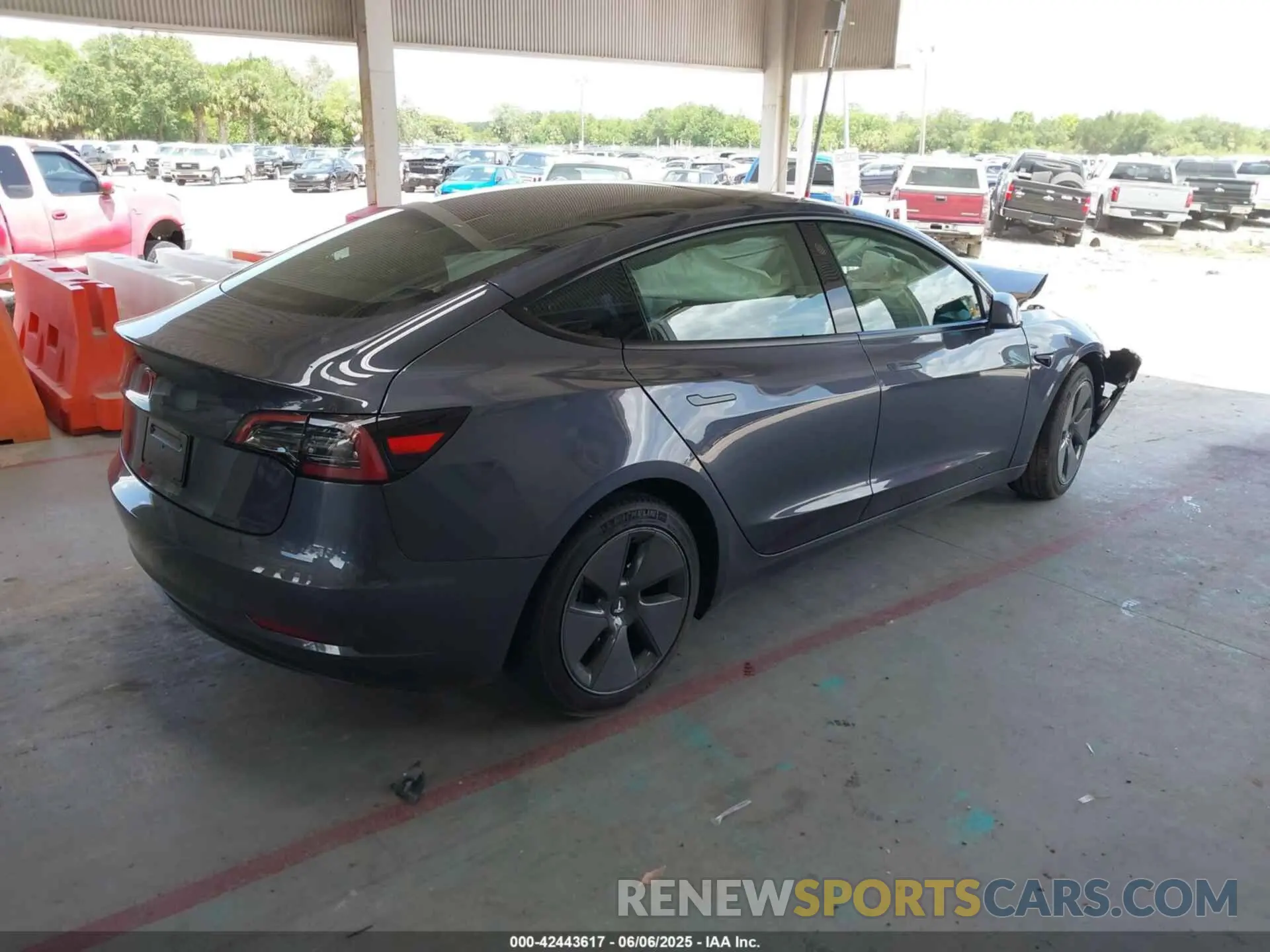 4 Photograph of a damaged car 5YJ3E1EA3PF618866 TESLA MODEL 3 2023