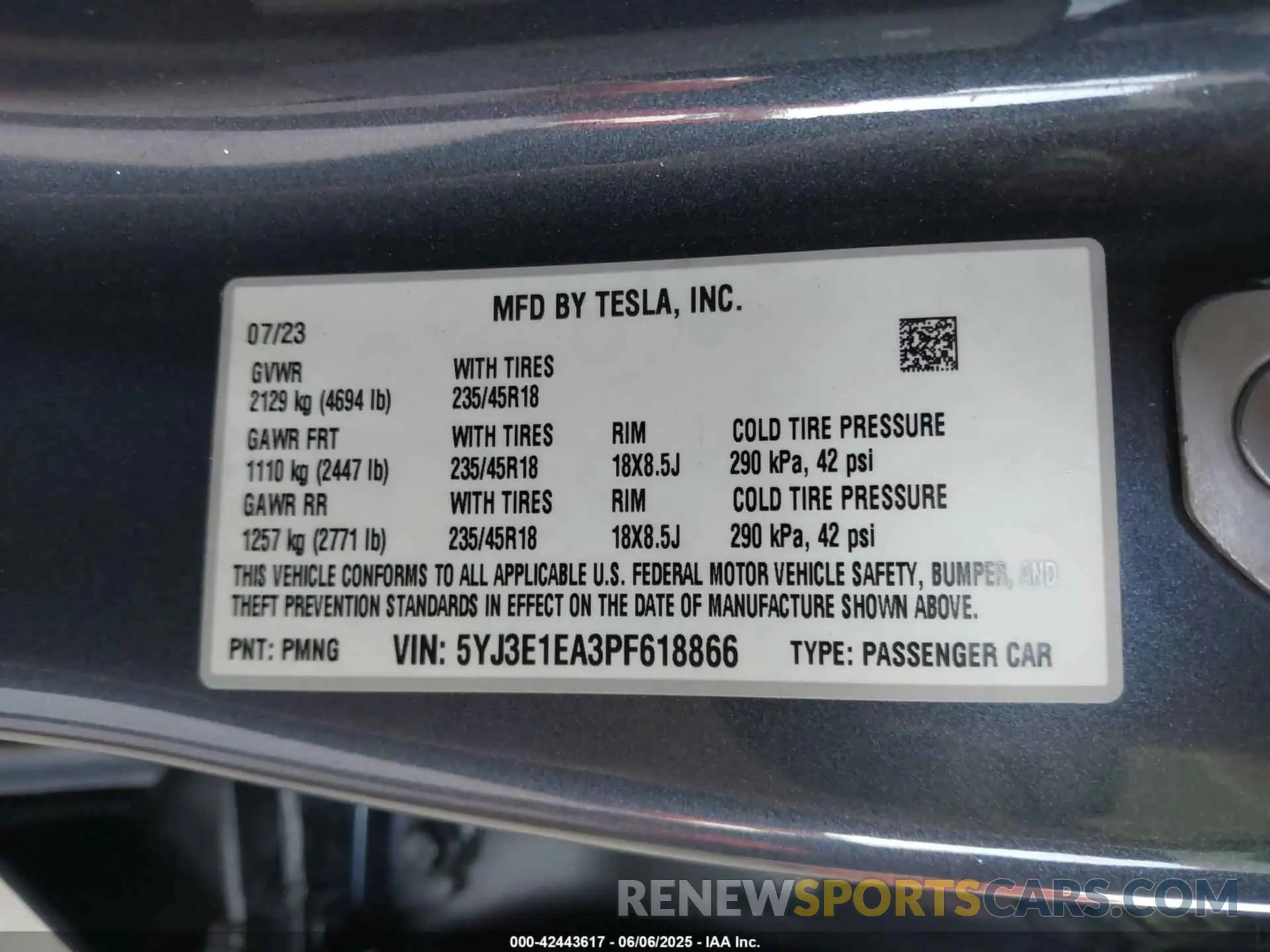 9 Photograph of a damaged car 5YJ3E1EA3PF618866 TESLA MODEL 3 2023