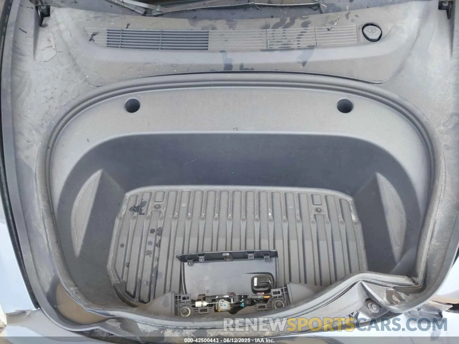 10 Фотография поврежденного автомобиля 5YJ3E1EA3PF622898 TESLA MODEL 3 2023