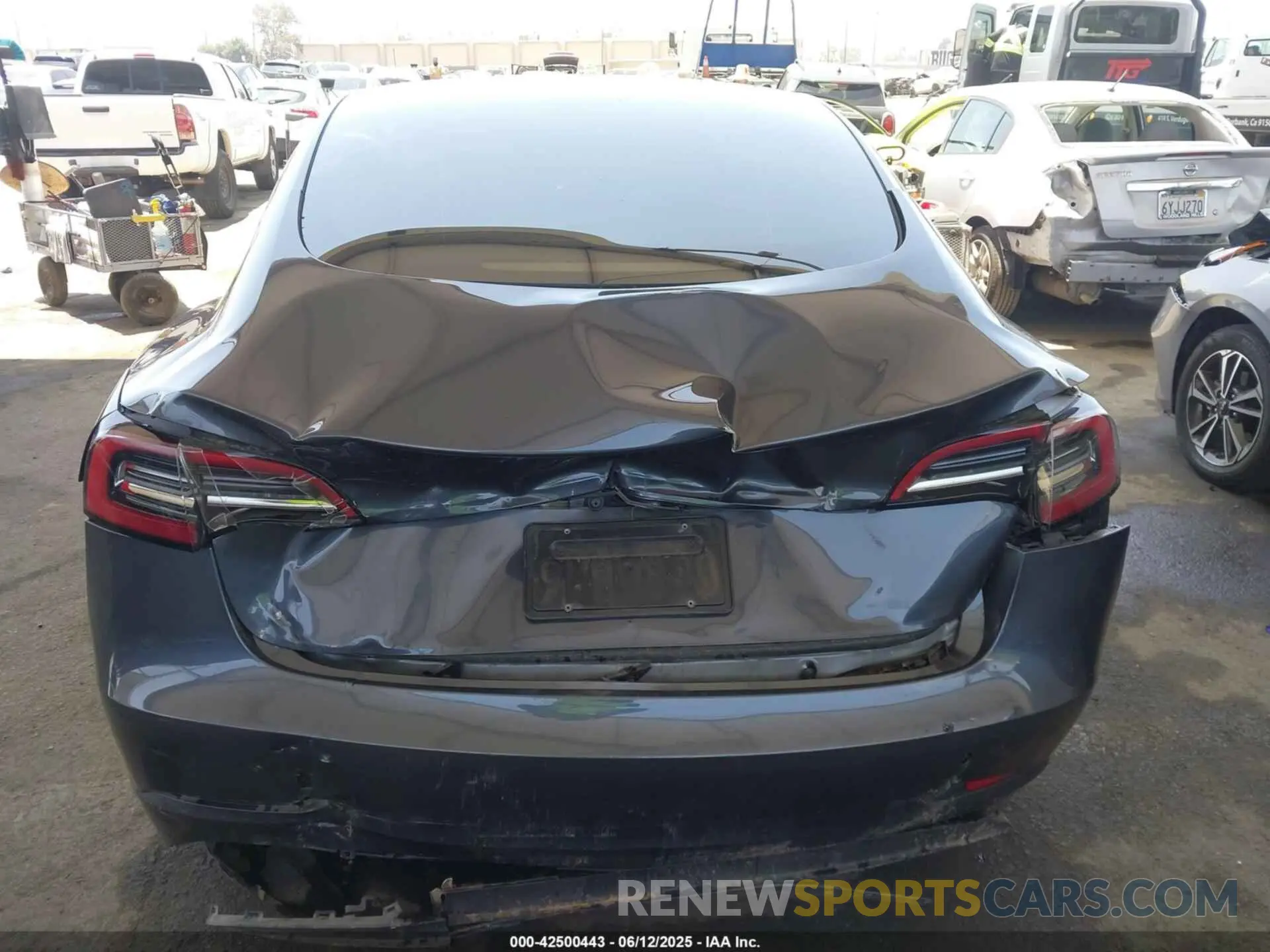 15 Фотография поврежденного автомобиля 5YJ3E1EA3PF622898 TESLA MODEL 3 2023