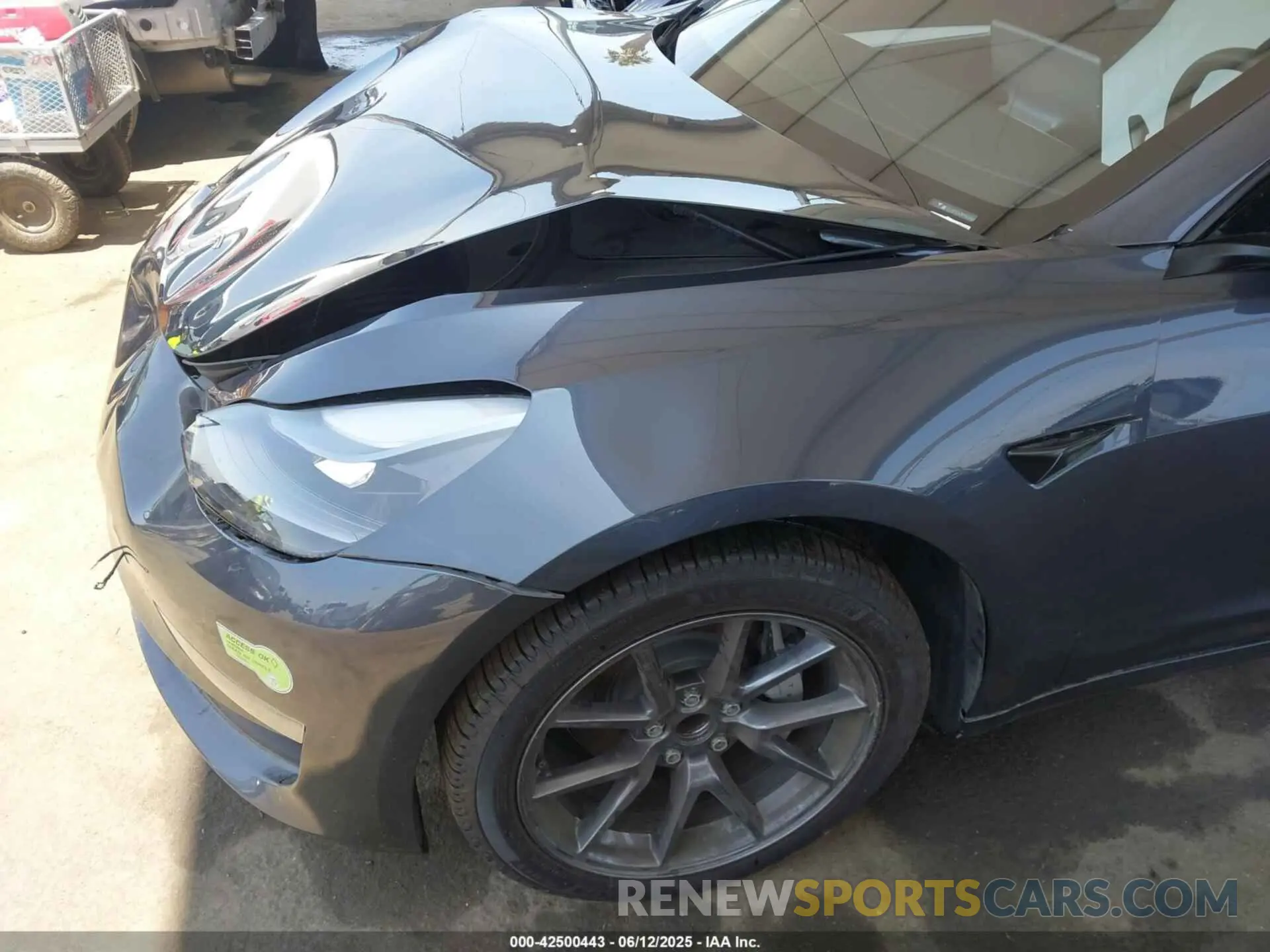 21 Фотография поврежденного автомобиля 5YJ3E1EA3PF622898 TESLA MODEL 3 2023