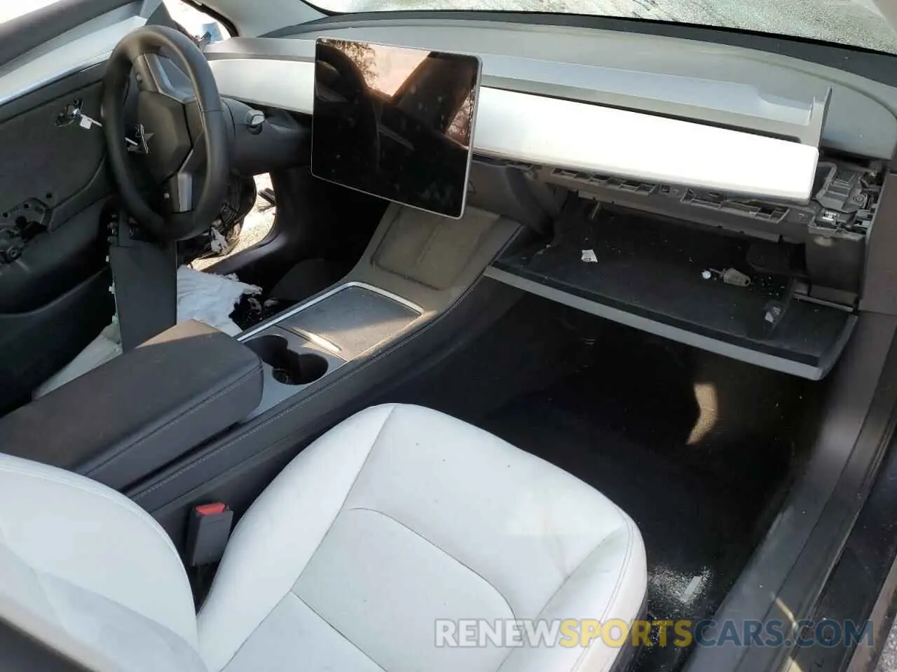 8 Фотография поврежденного автомобиля 5YJ3E1EA3PF638910 TESLA MODEL 3 2023