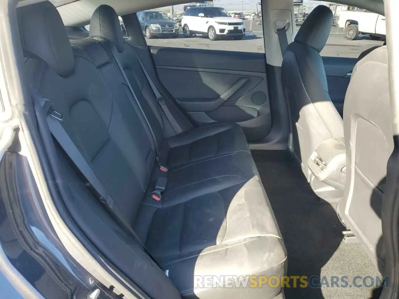 10 Photograph of a damaged car 5YJ3E1EA3PF639541 TESLA MODEL 3 2023