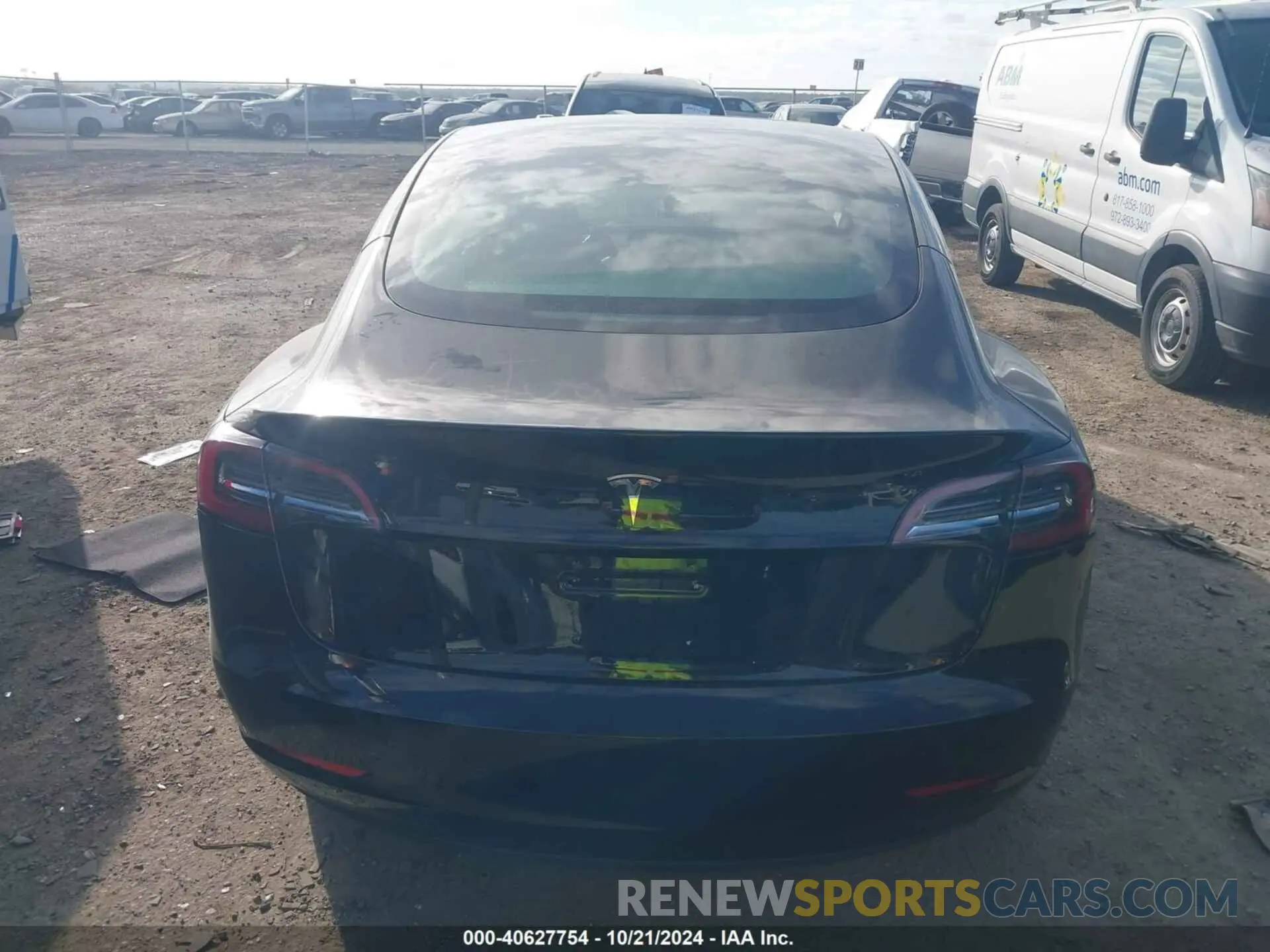 15 Photograph of a damaged car 5YJ3E1EA3PF668439 TESLA MODEL 3 2023