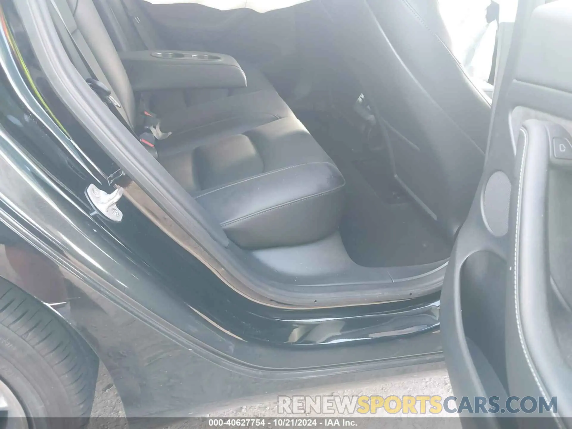 8 Photograph of a damaged car 5YJ3E1EA3PF668439 TESLA MODEL 3 2023