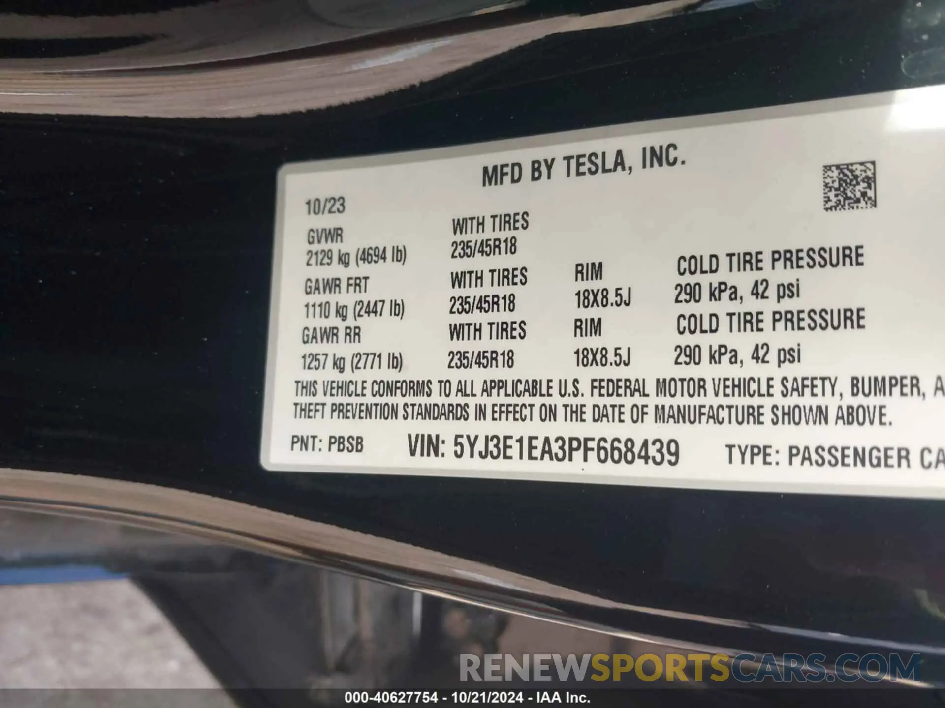 9 Photograph of a damaged car 5YJ3E1EA3PF668439 TESLA MODEL 3 2023