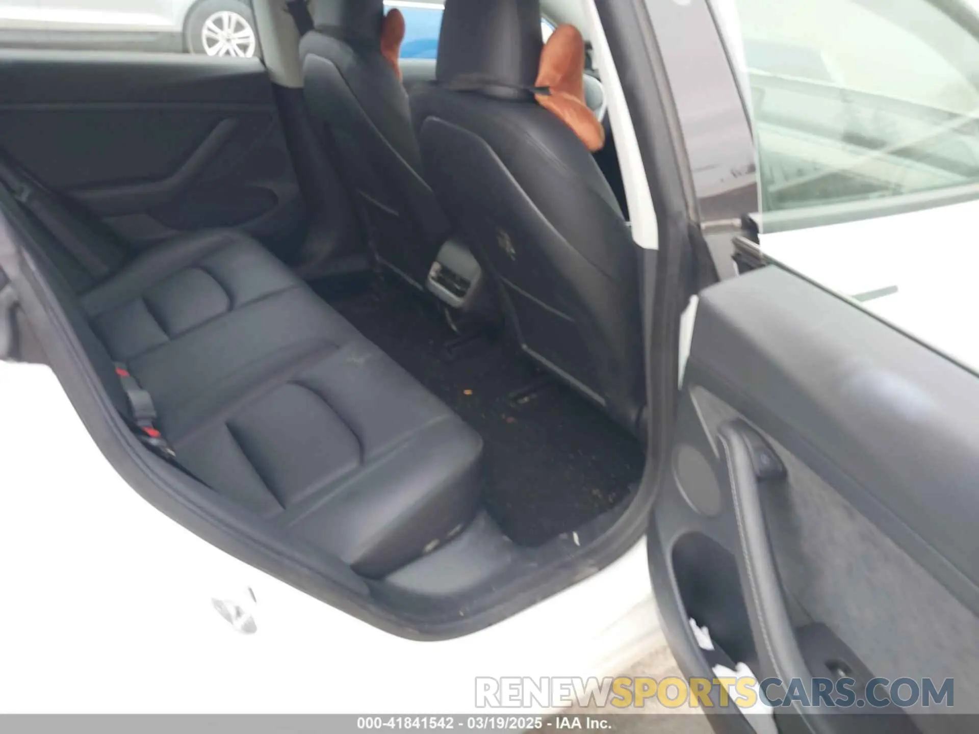 8 Фотография поврежденного автомобиля 5YJ3E1EA3PF672815 TESLA MODEL 3 2023