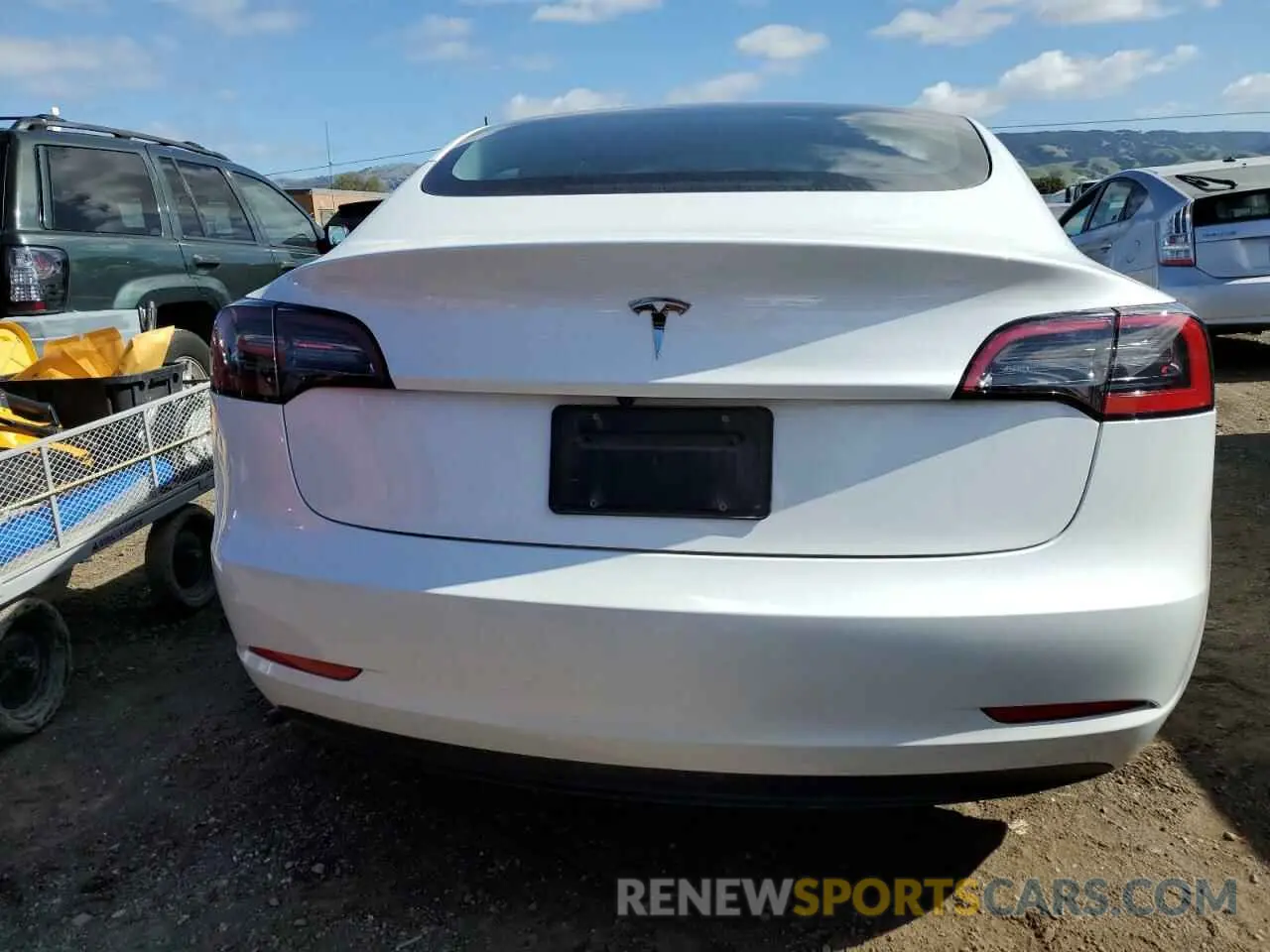 6 Фотография поврежденного автомобиля 5YJ3E1EA3PF673074 TESLA MODEL 3 2023