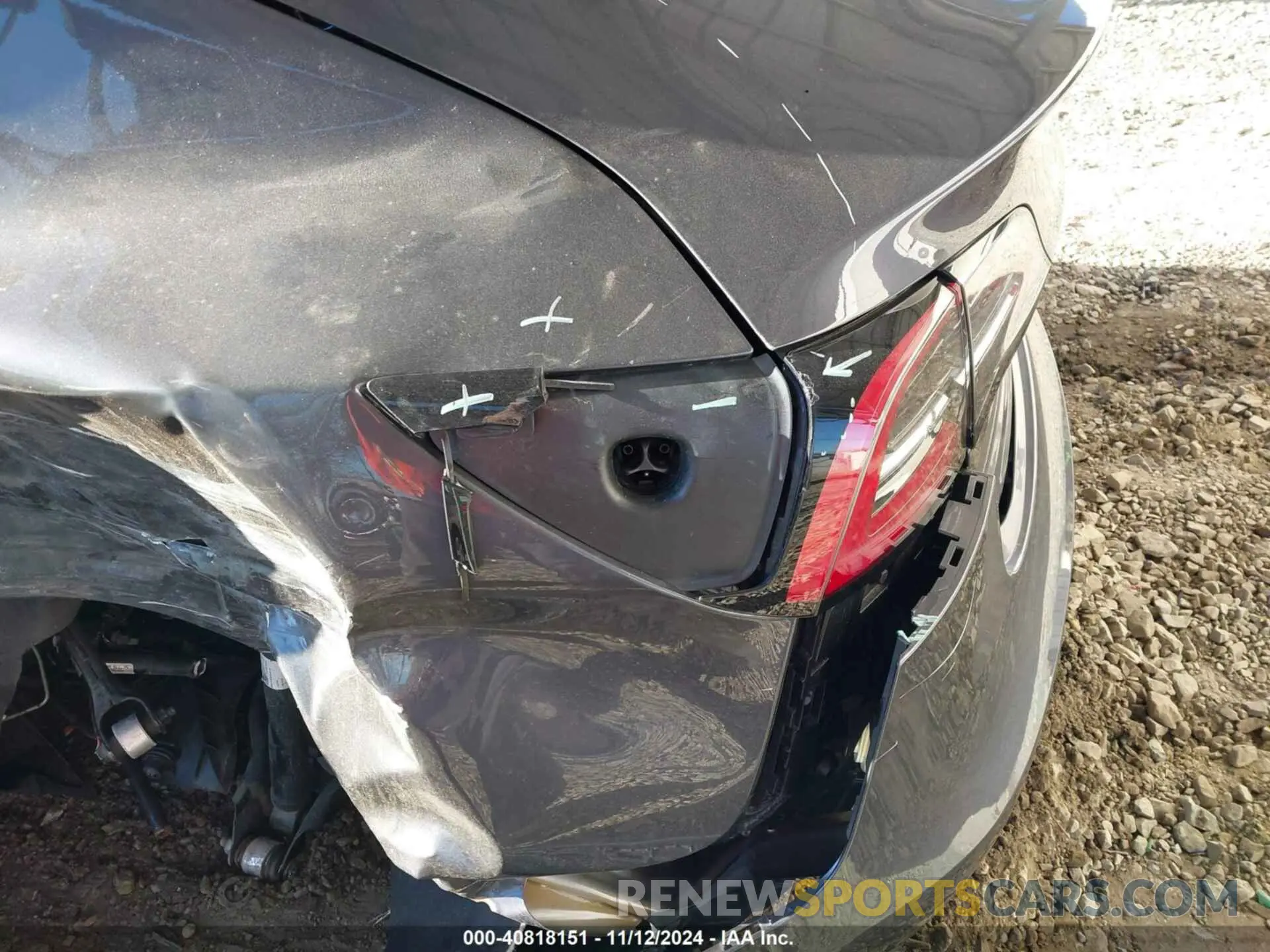 18 Photograph of a damaged car 5YJ3E1EA3PF673642 TESLA MODEL 3 2023