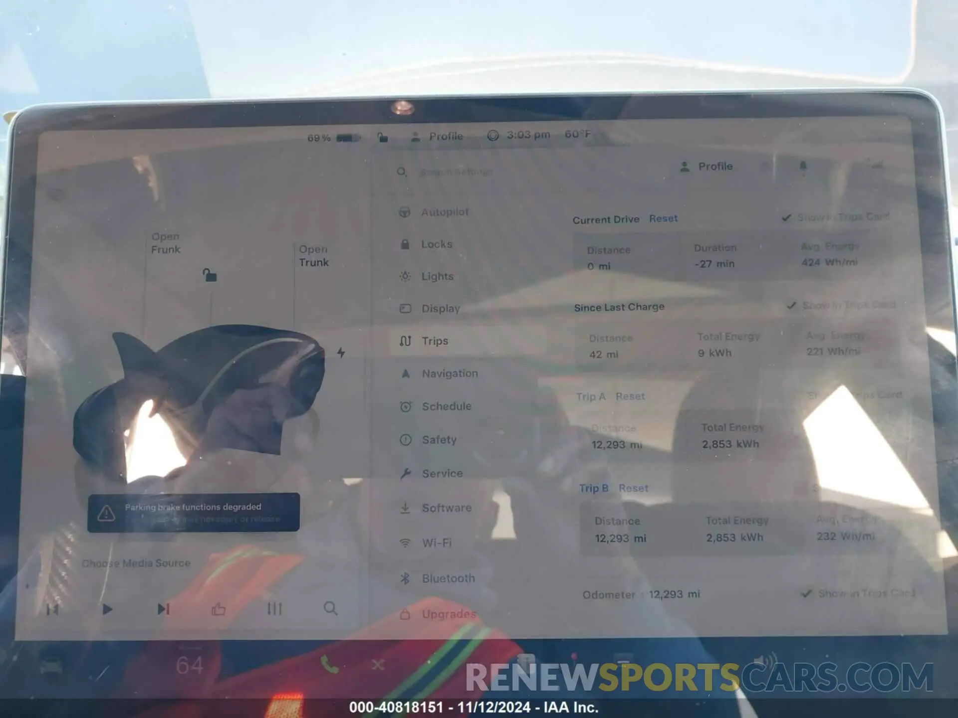 19 Photograph of a damaged car 5YJ3E1EA3PF673642 TESLA MODEL 3 2023
