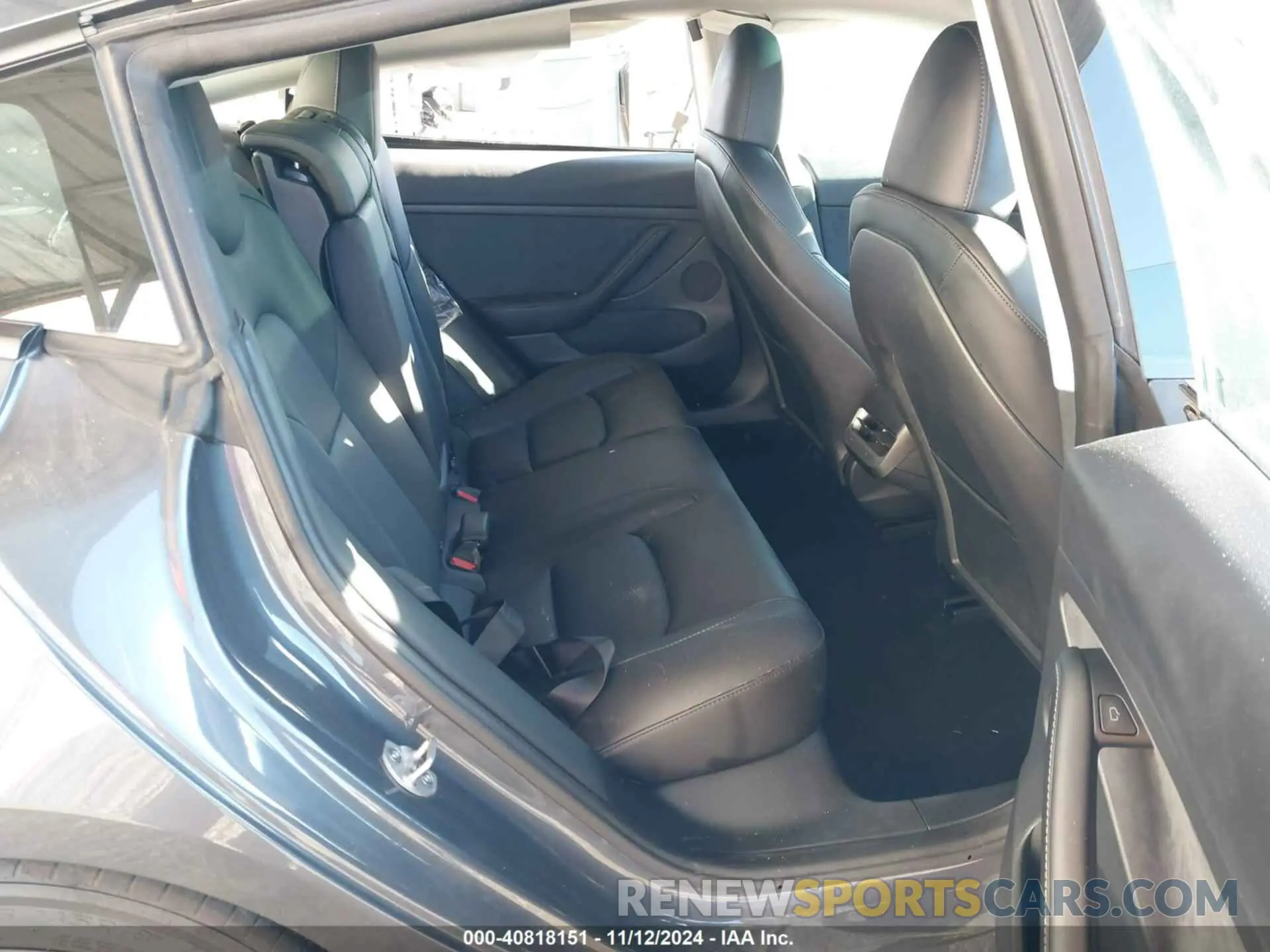 8 Photograph of a damaged car 5YJ3E1EA3PF673642 TESLA MODEL 3 2023
