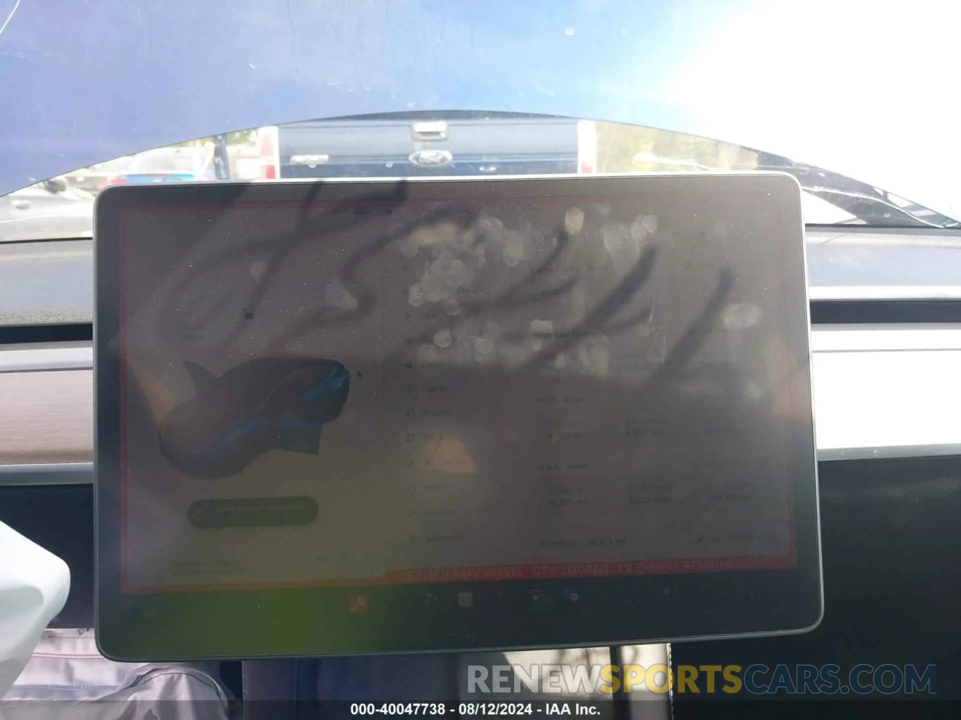 17 Photograph of a damaged car 5YJ3E1EA4PF394913 TESLA MODEL 3 2023