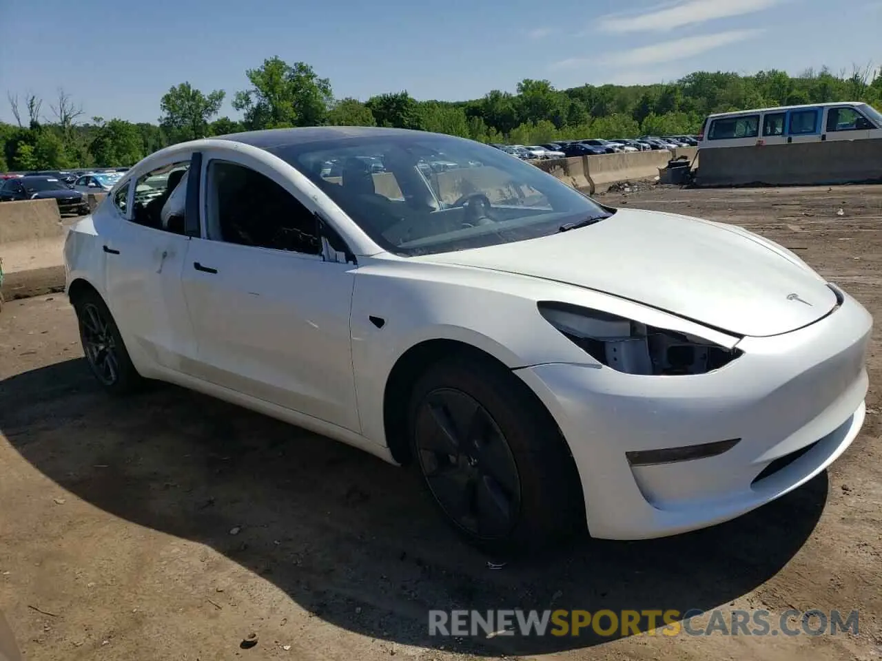 4 Фотография поврежденного автомобиля 5YJ3E1EA4PF398301 TESLA MODEL 3 2023