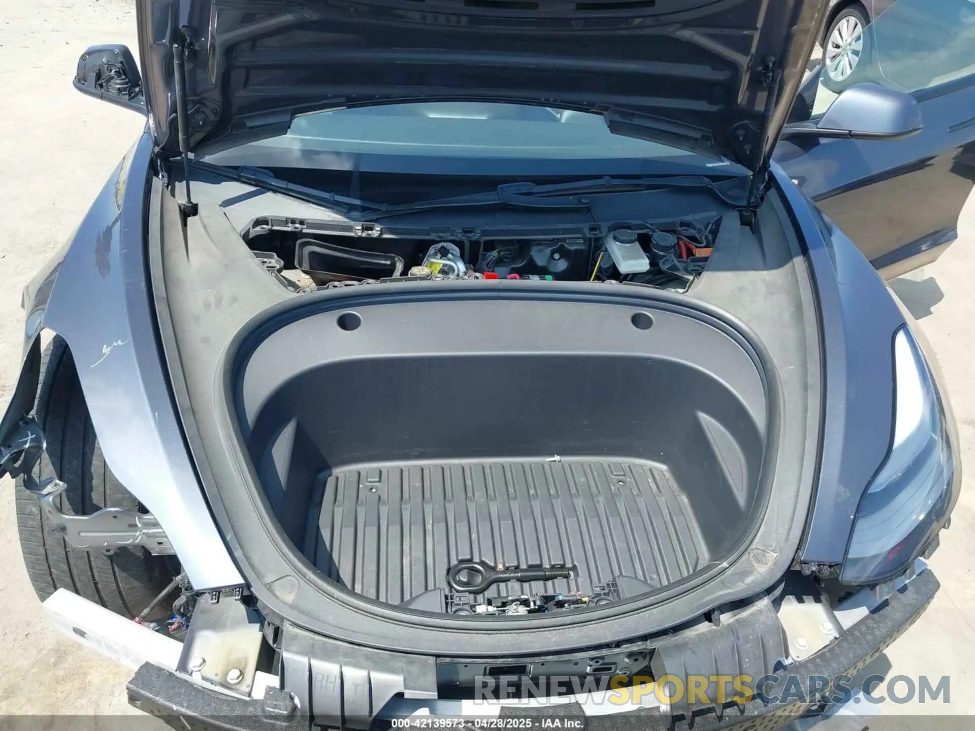 10 Photograph of a damaged car 5YJ3E1EA4PF398573 TESLA MODEL 3 2023