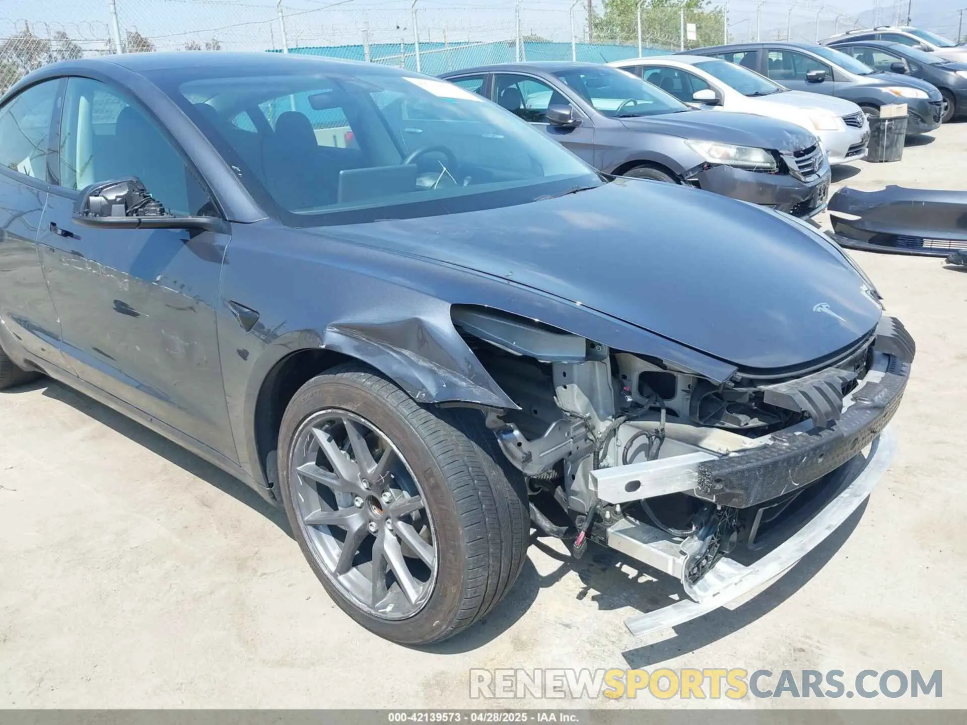 6 Photograph of a damaged car 5YJ3E1EA4PF398573 TESLA MODEL 3 2023