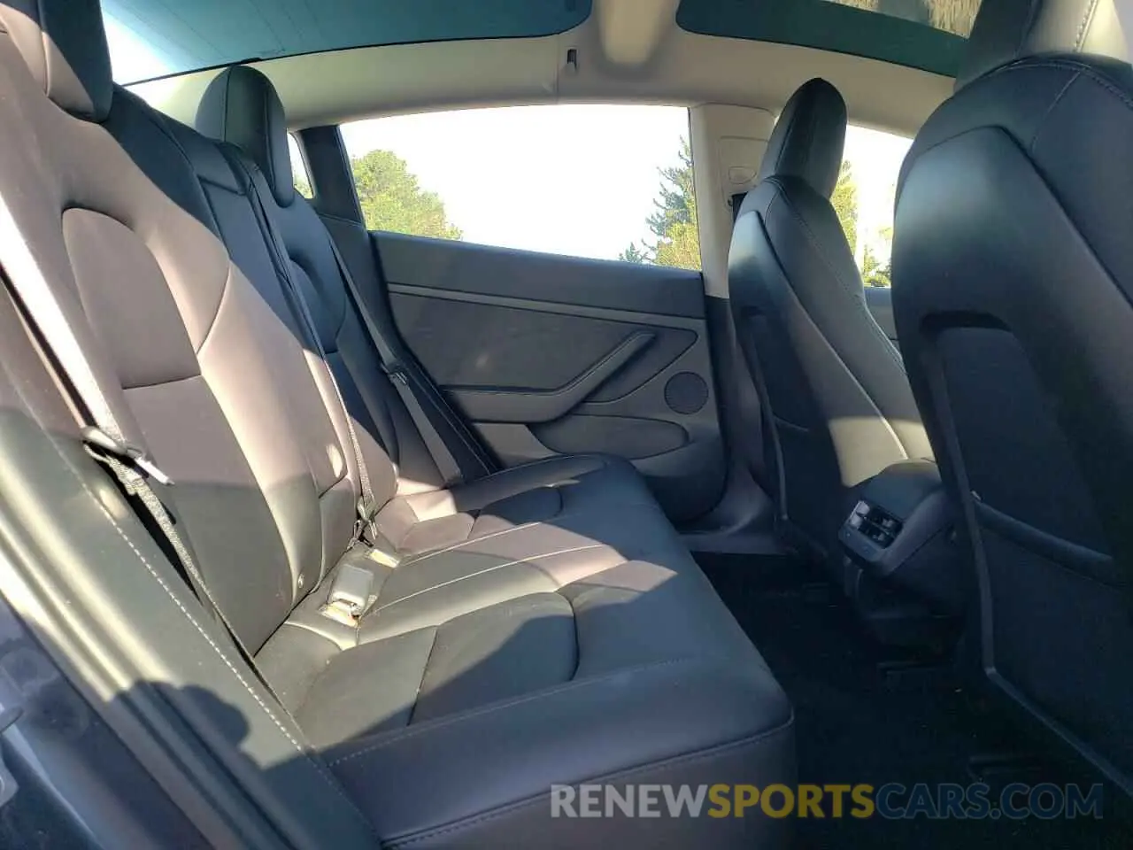 10 Photograph of a damaged car 5YJ3E1EA4PF400497 TESLA MODEL 3 2023