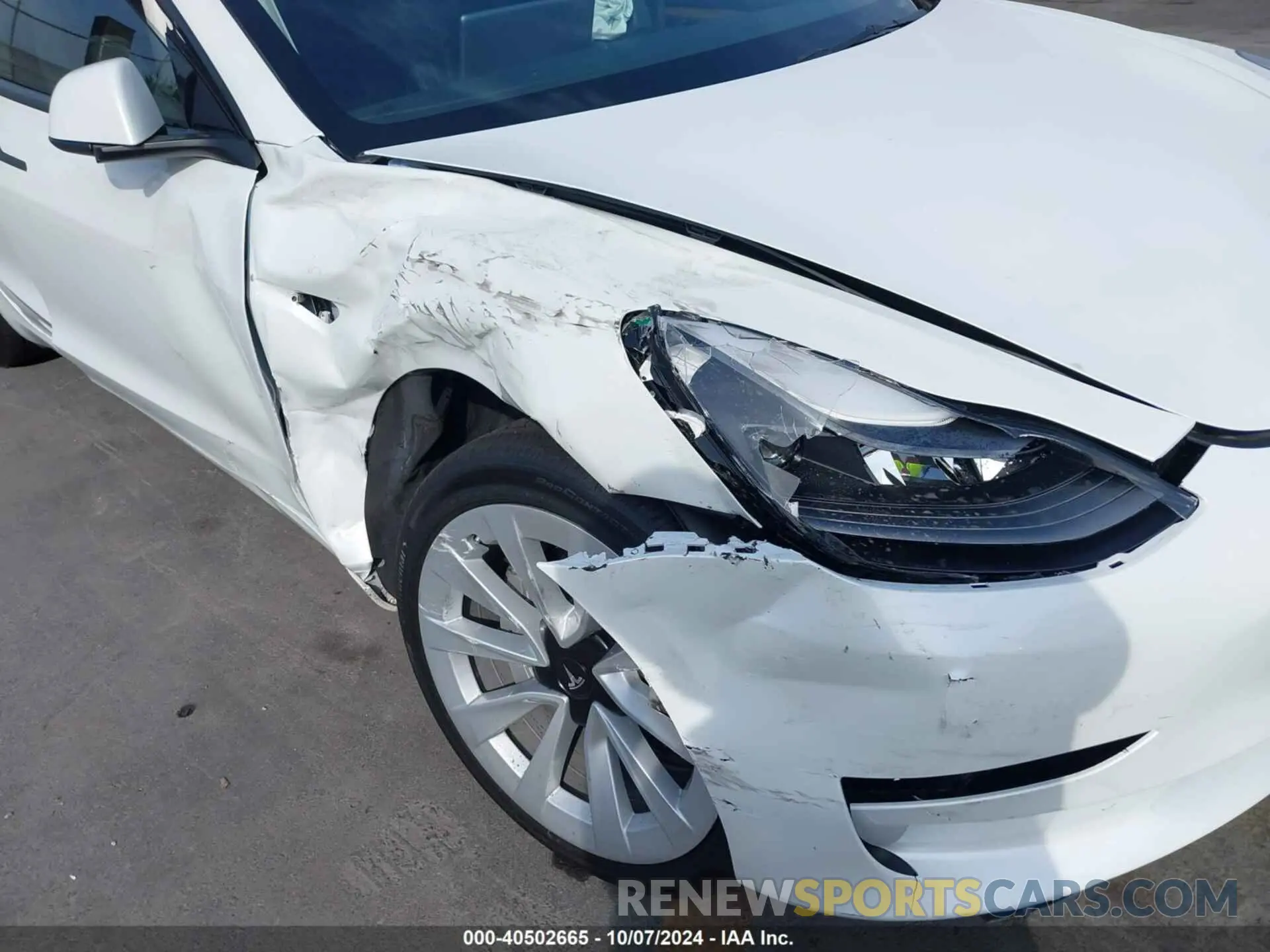 6 Photograph of a damaged car 5YJ3E1EA4PF402069 TESLA MODEL 3 2023