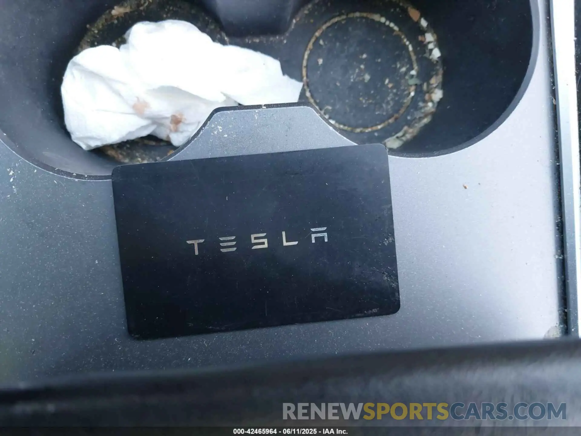 11 Photograph of a damaged car 5YJ3E1EA4PF427022 TESLA MODEL 3 2023