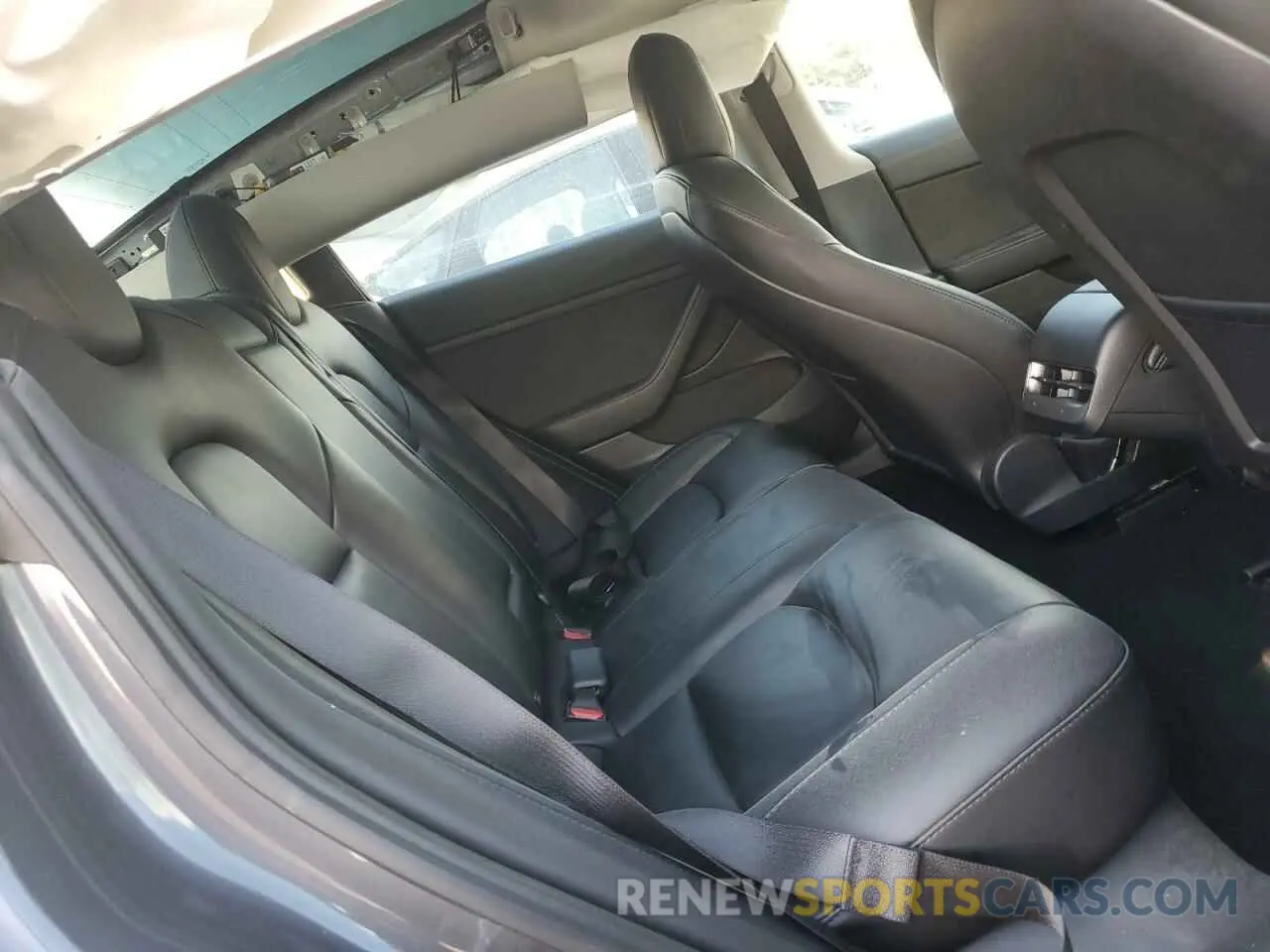 10 Фотография поврежденного автомобиля 5YJ3E1EA4PF437453 TESLA MODEL 3 2023