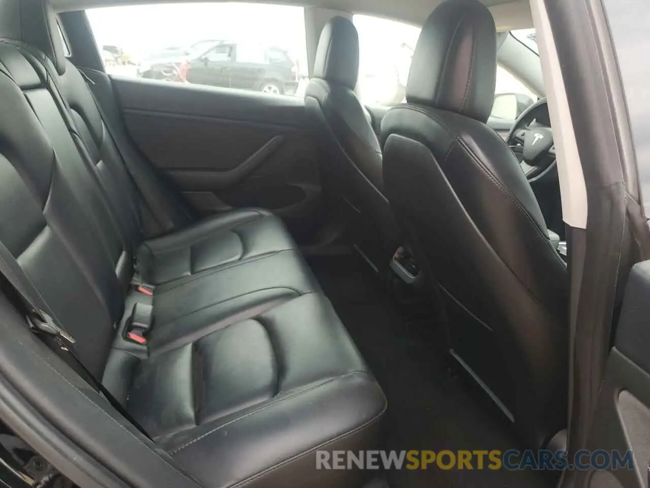 10 Photograph of a damaged car 5YJ3E1EA4PF439347 TESLA MODEL 3 2023