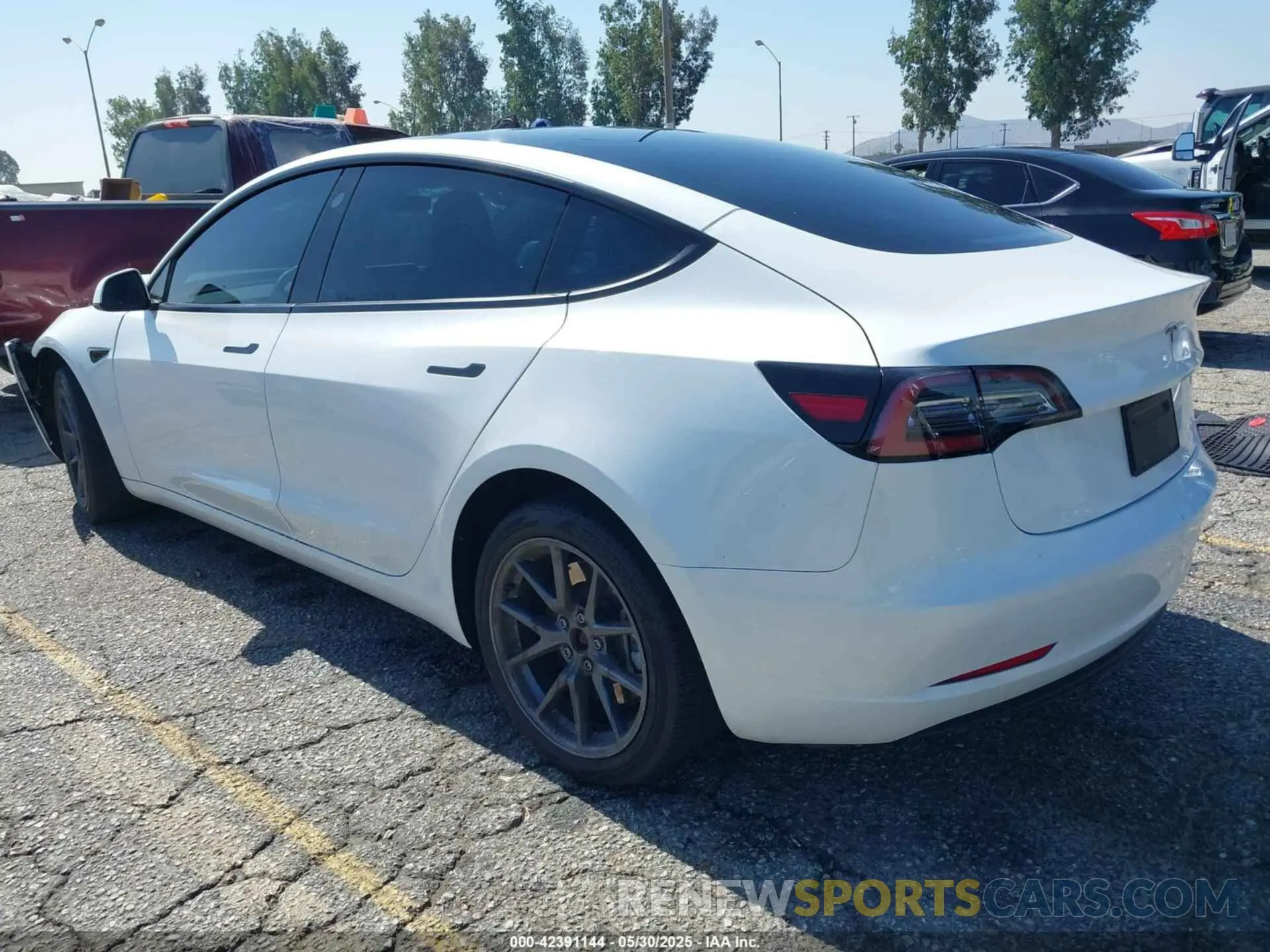 3 Фотография поврежденного автомобиля 5YJ3E1EA4PF453359 TESLA MODEL 3 2023