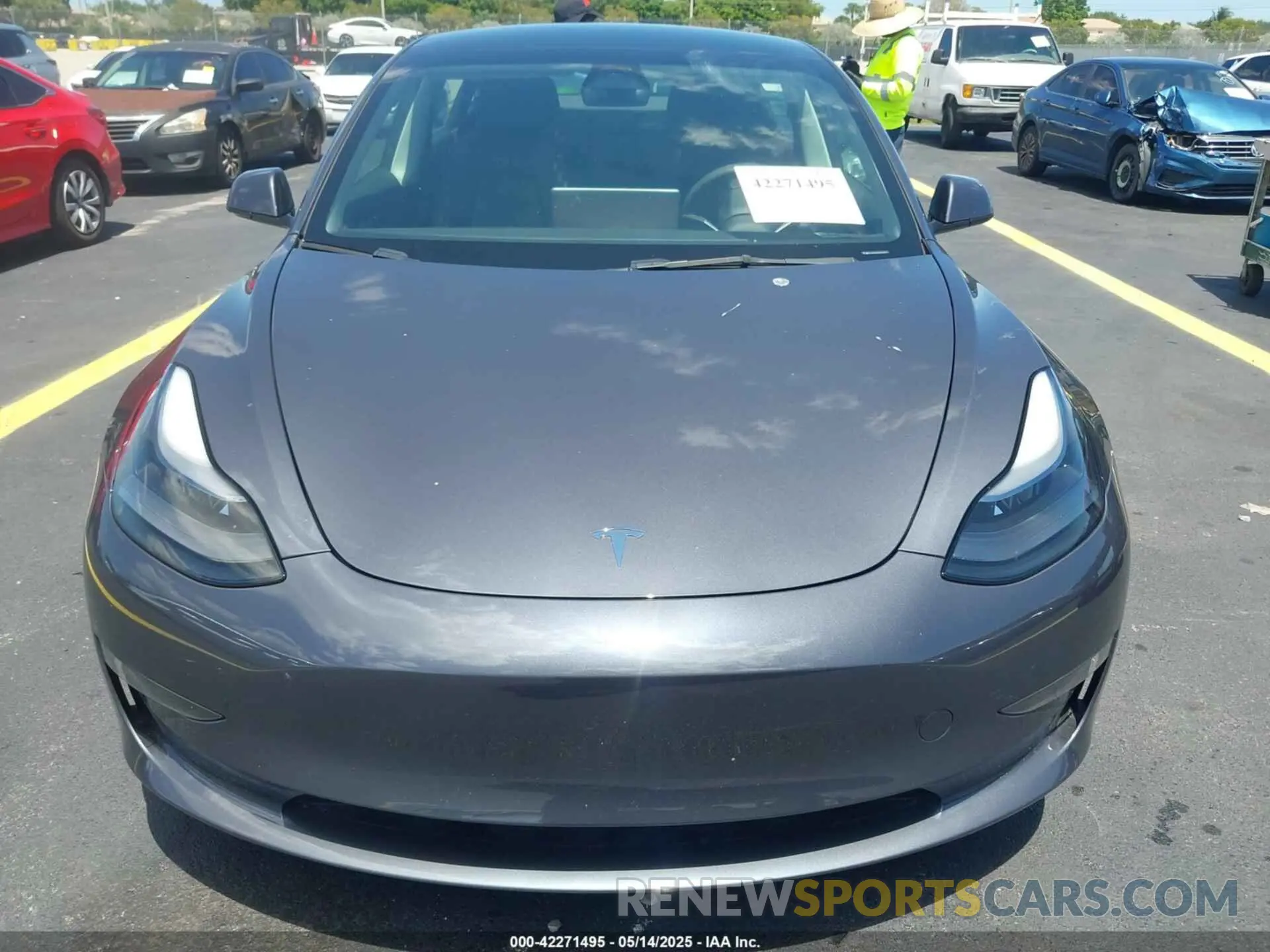 12 Фотография поврежденного автомобиля 5YJ3E1EA4PF461624 TESLA MODEL 3 2023