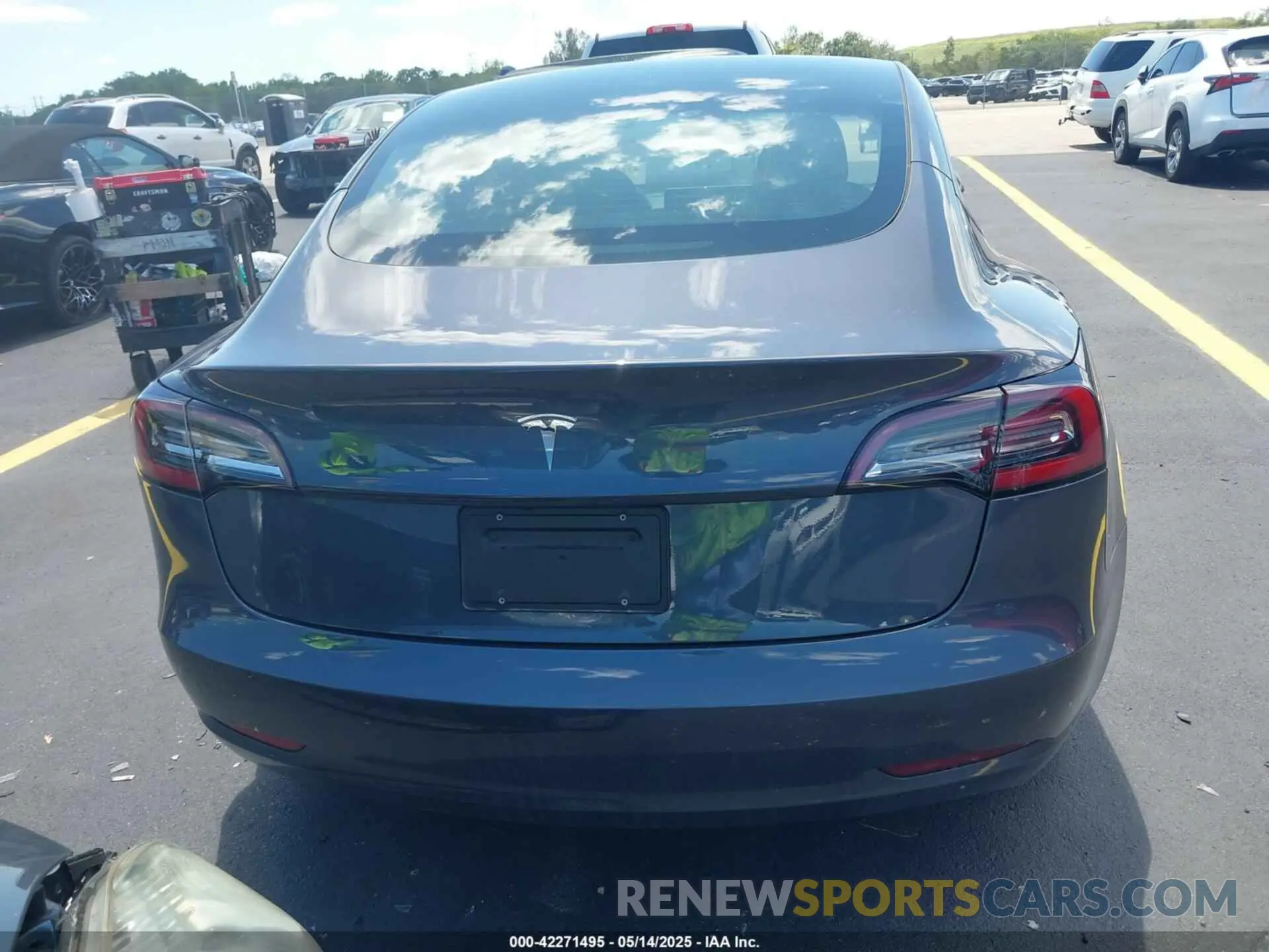 16 Фотография поврежденного автомобиля 5YJ3E1EA4PF461624 TESLA MODEL 3 2023