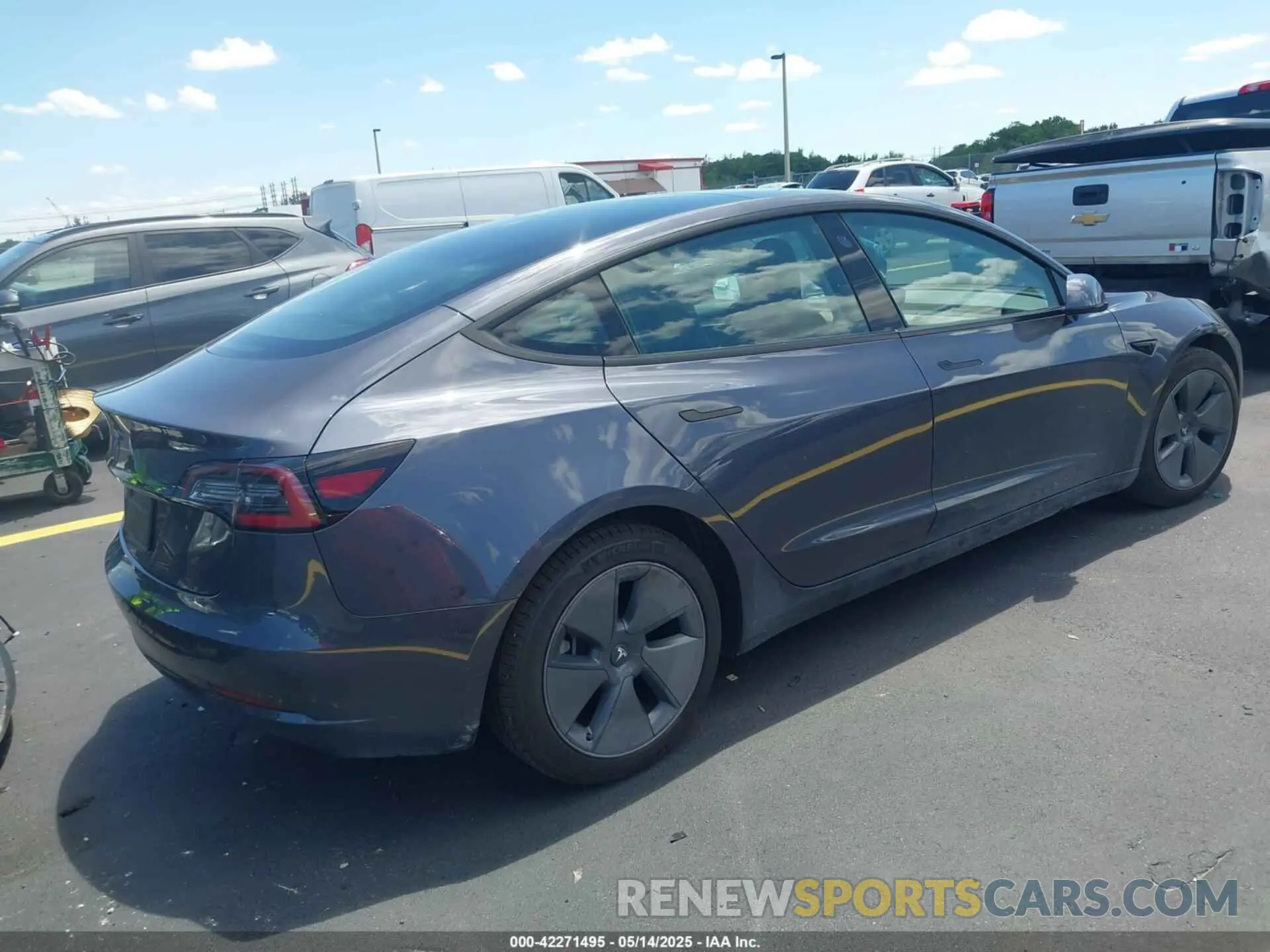 4 Фотография поврежденного автомобиля 5YJ3E1EA4PF461624 TESLA MODEL 3 2023