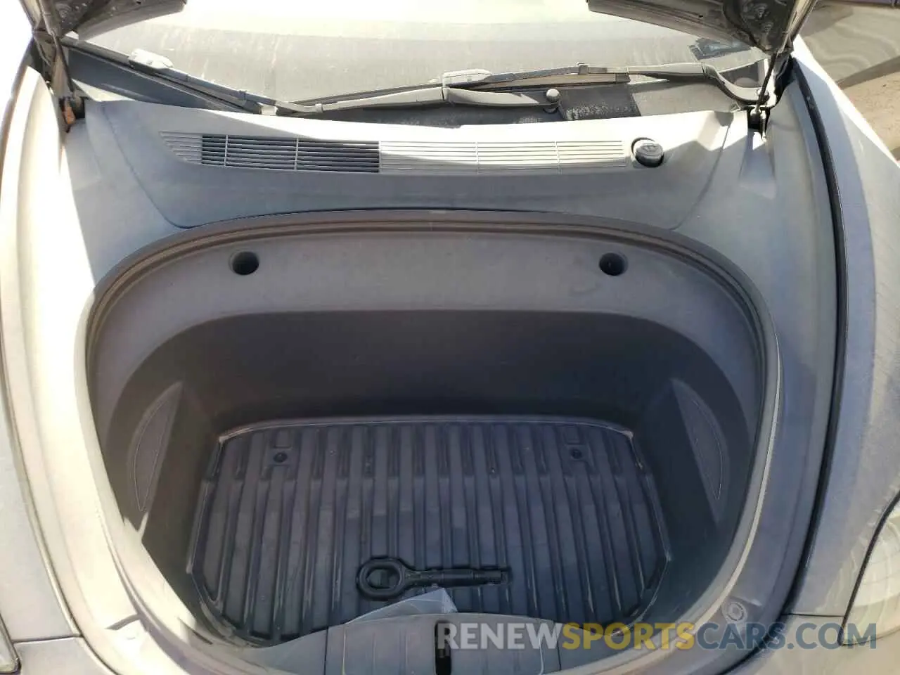 11 Photograph of a damaged car 5YJ3E1EA4PF473675 TESLA MODEL 3 2023