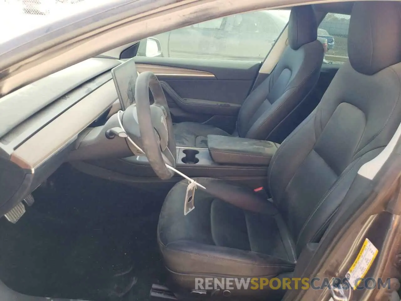 7 Photograph of a damaged car 5YJ3E1EA4PF473675 TESLA MODEL 3 2023