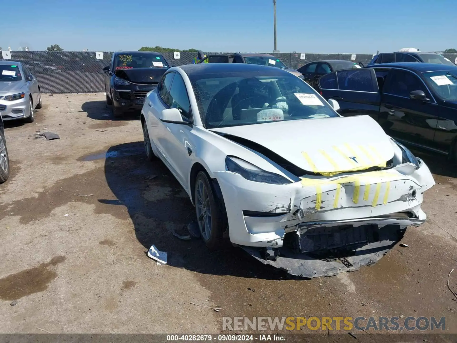 1 Photograph of a damaged car 5YJ3E1EA4PF475426 TESLA MODEL 3 2023
