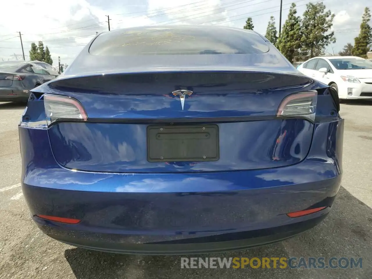 6 Photograph of a damaged car 5YJ3E1EA4PF496888 TESLA MODEL 3 2023