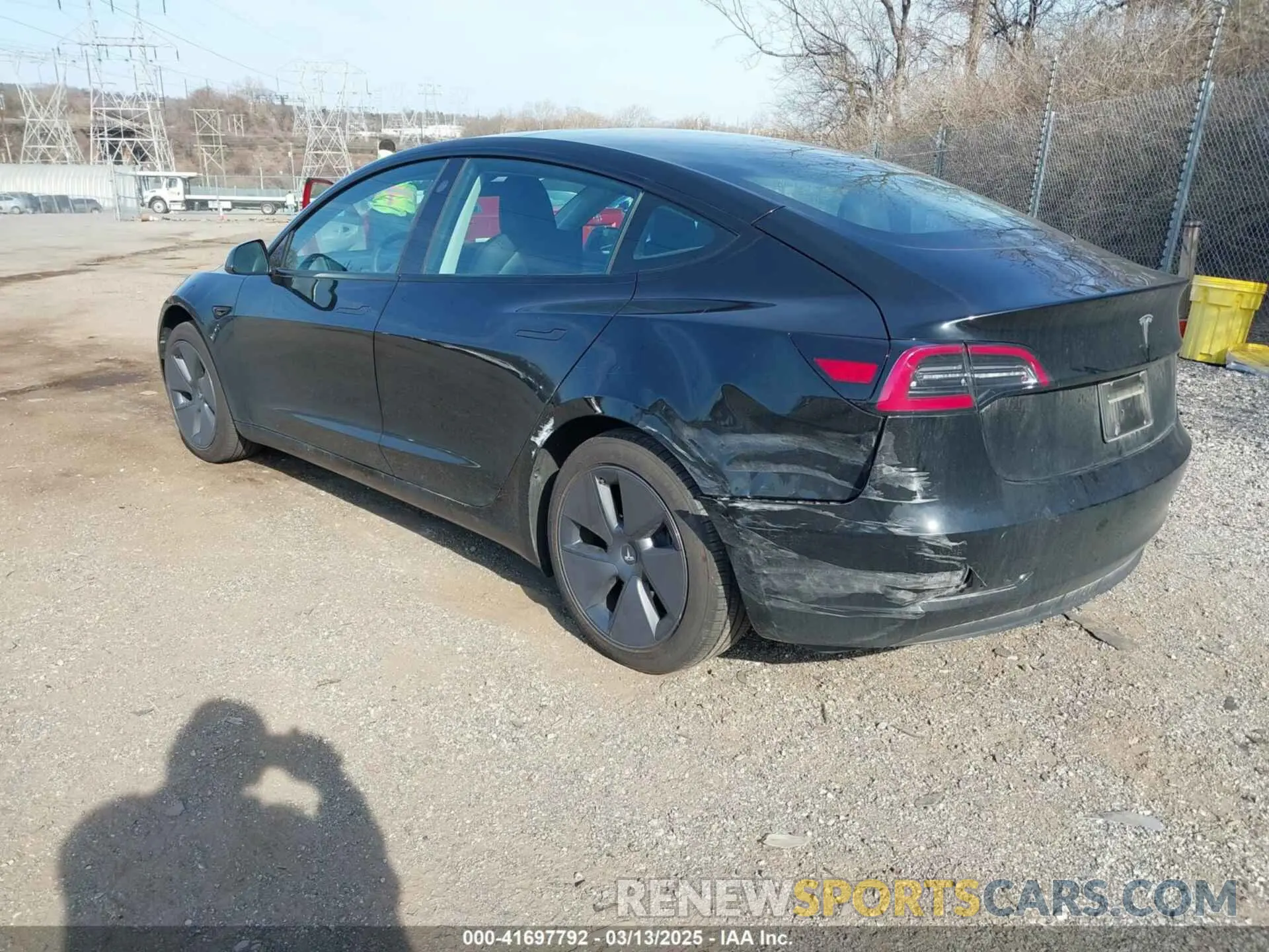 3 Фотография поврежденного автомобиля 5YJ3E1EA4PF509459 TESLA MODEL 3 2023