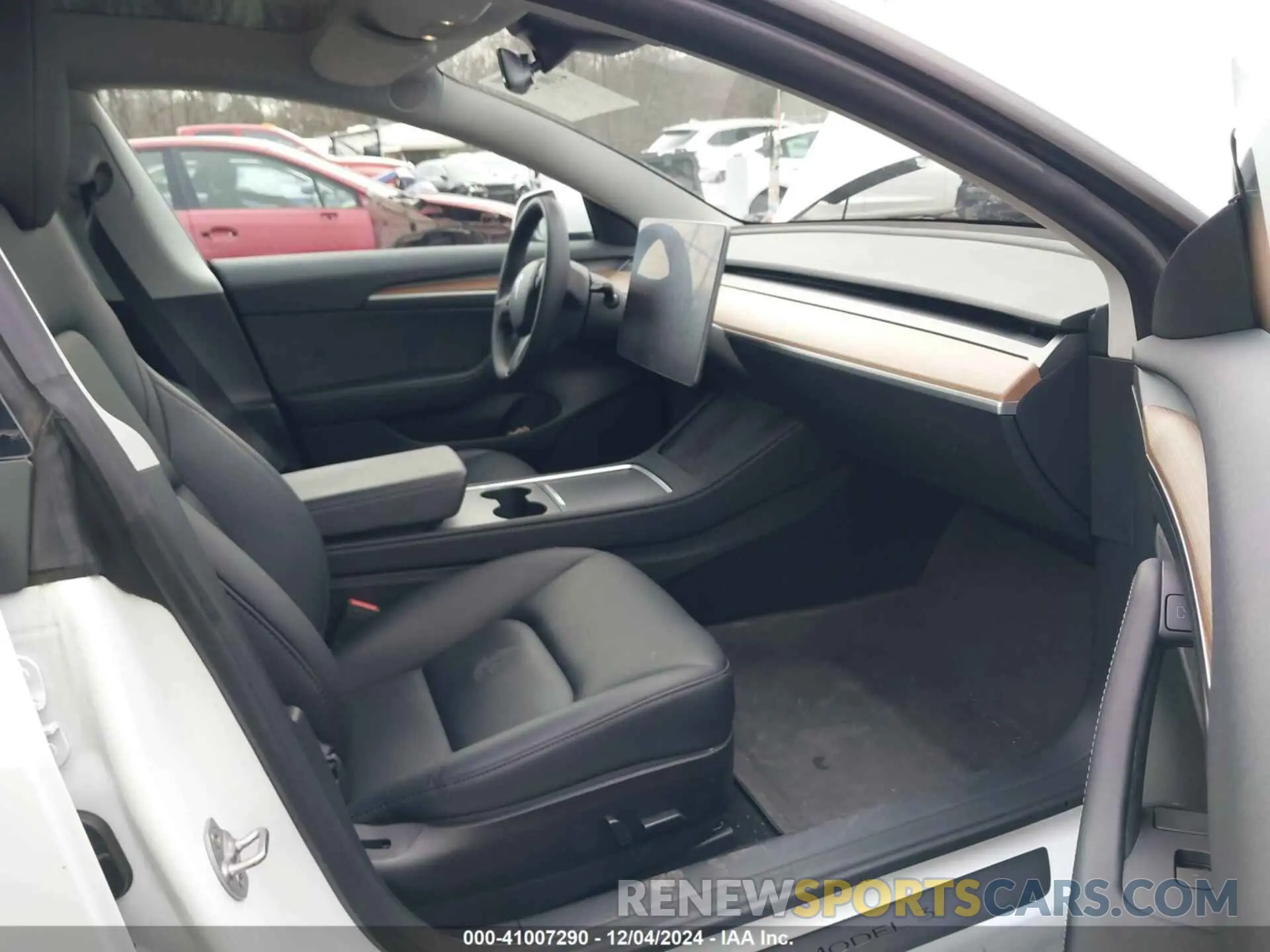 5 Photograph of a damaged car 5YJ3E1EA4PF510661 TESLA MODEL 3 2023