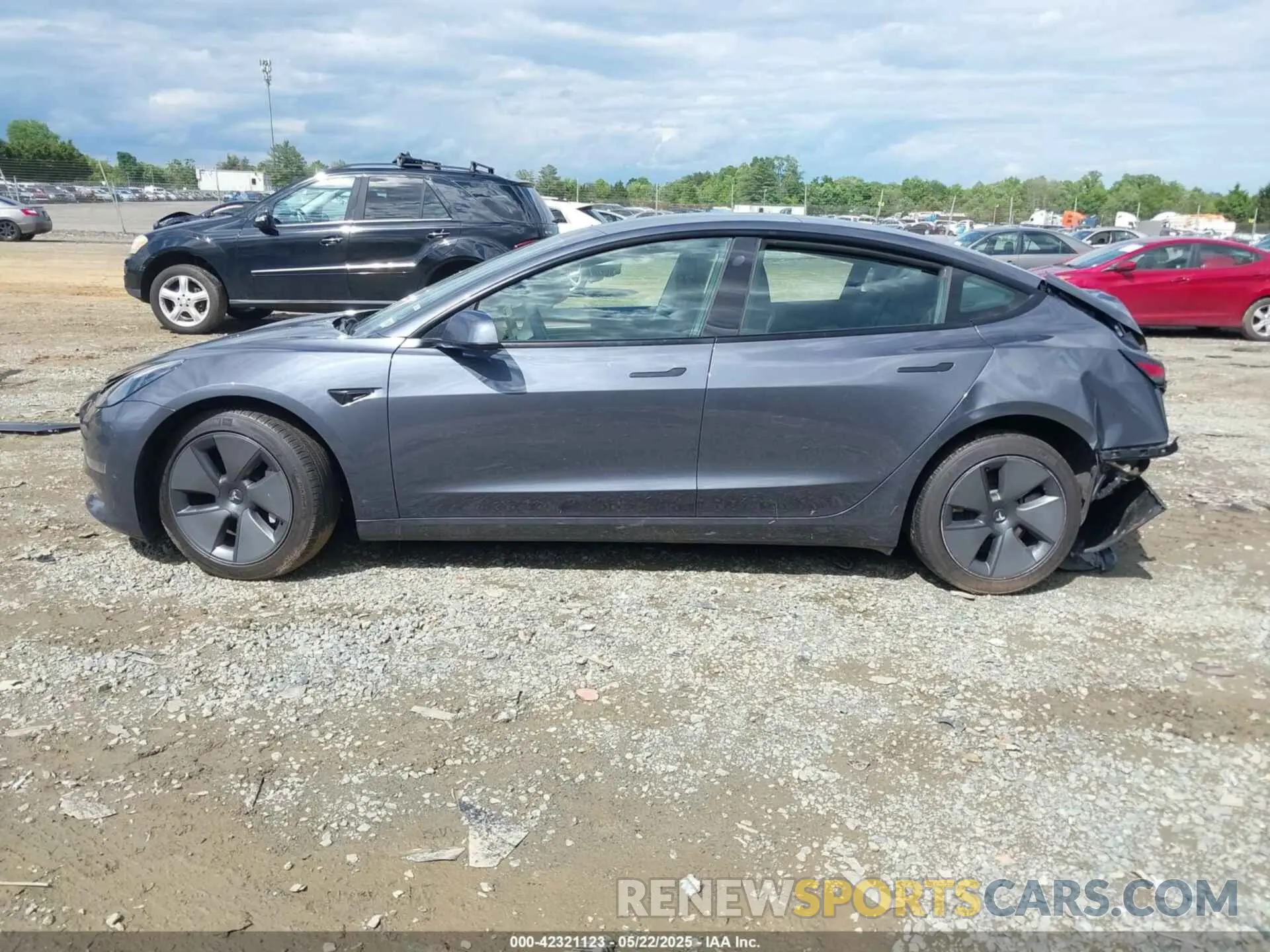 14 Фотография поврежденного автомобиля 5YJ3E1EA4PF515844 TESLA MODEL 3 2023