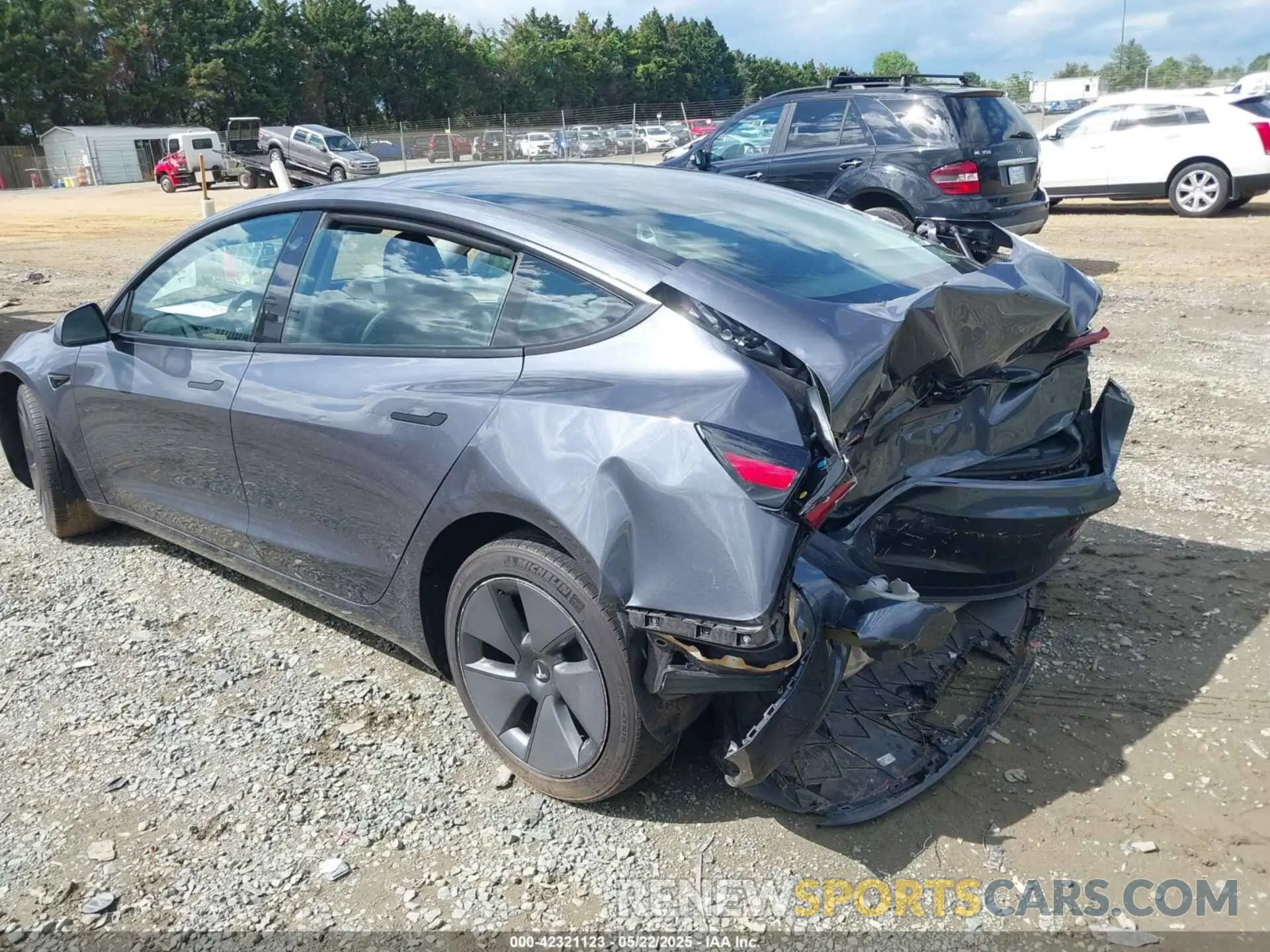 3 Фотография поврежденного автомобиля 5YJ3E1EA4PF515844 TESLA MODEL 3 2023